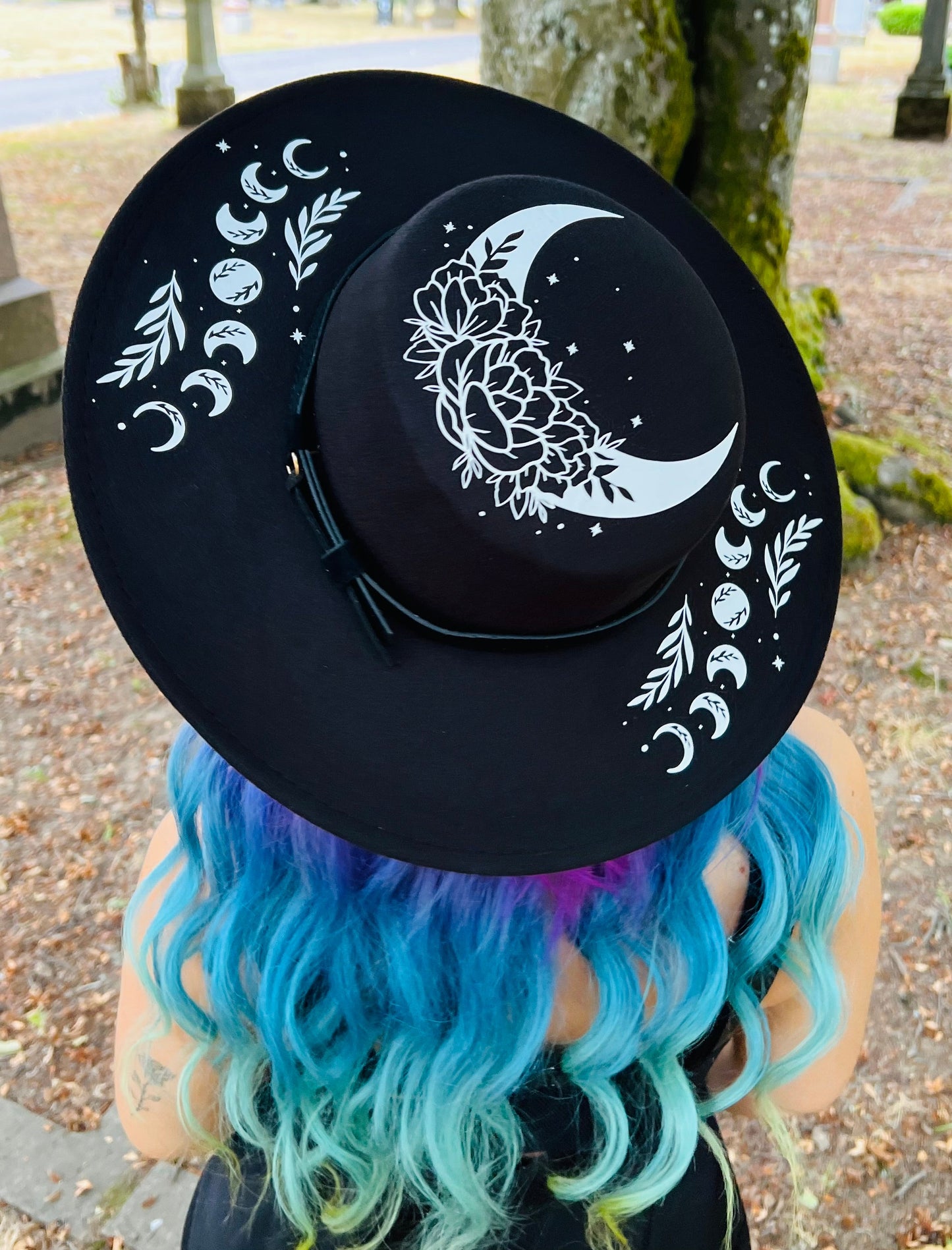 Vegan Felt Wide Brim Hat - Flat Top XL Brim - "Floral moon" - -