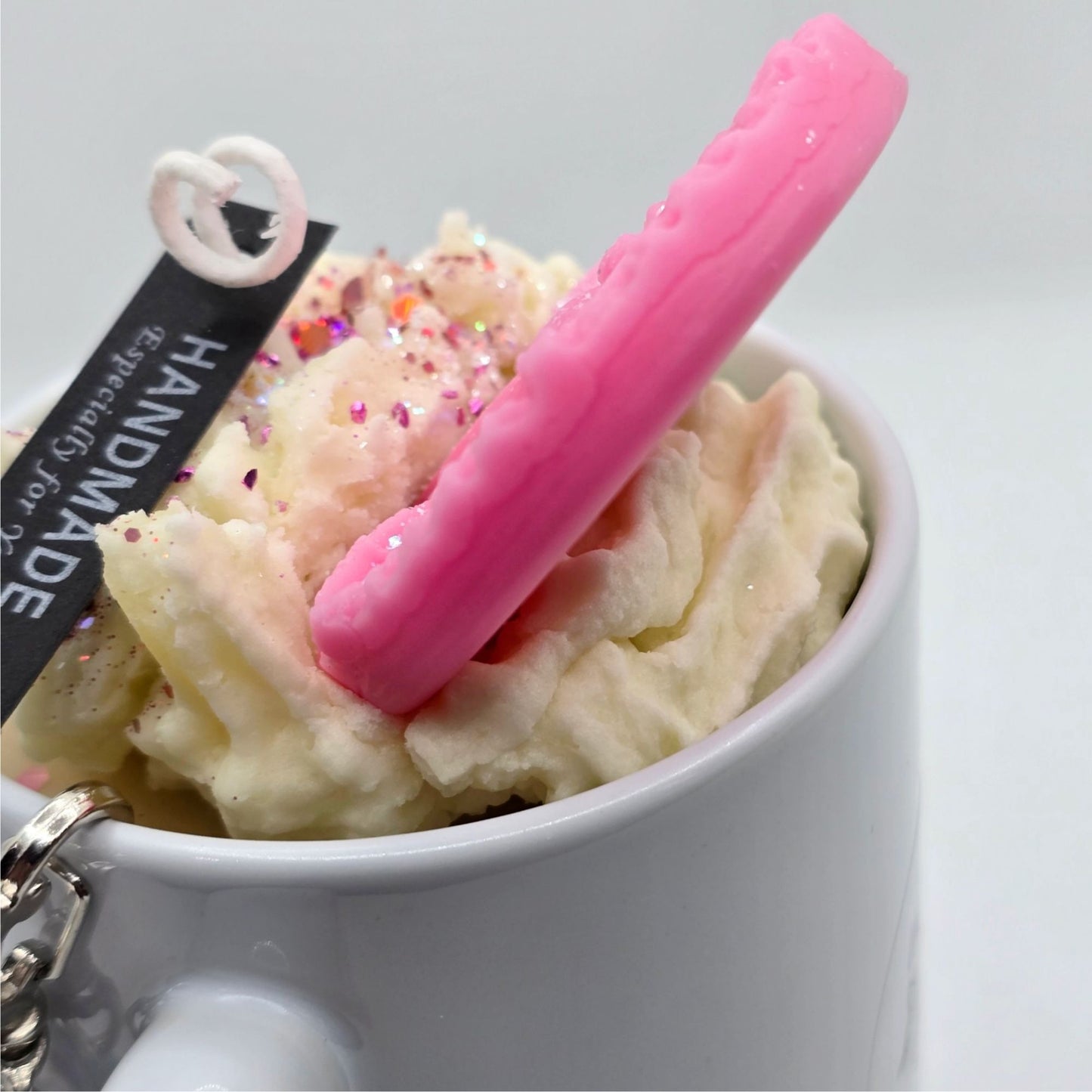 Libra Zodiac Candle Gift Set – 11oz Layered Mug Candle + Resin Keychain