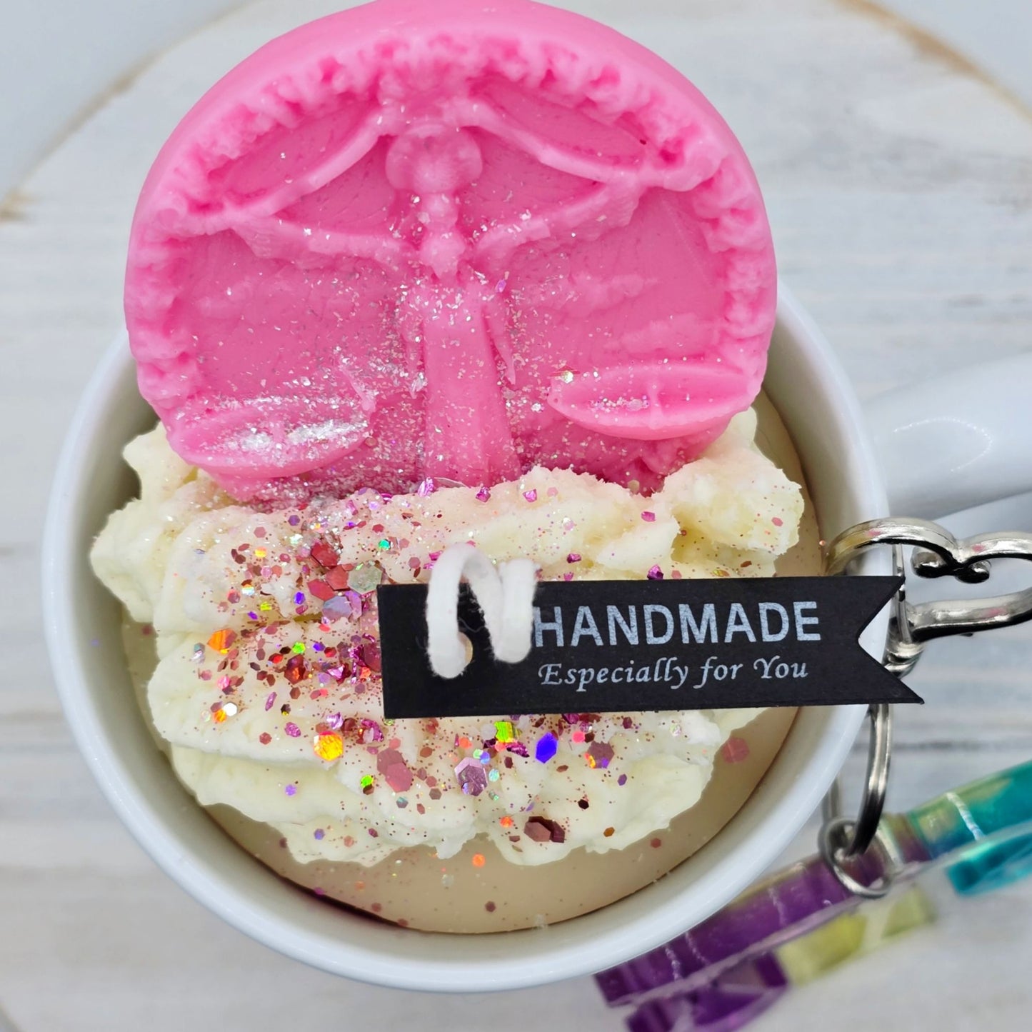 Libra Zodiac Candle Gift Set – 11oz Layered Mug Candle + Resin Keychain