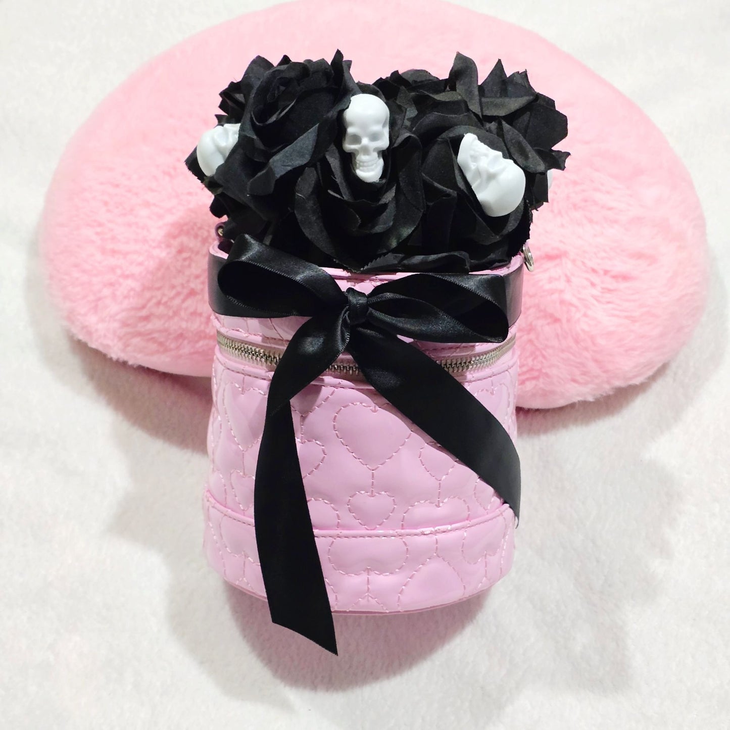 Cylindrical Skull Bouquet Bag – Pink Black Vinyl w/ Roses