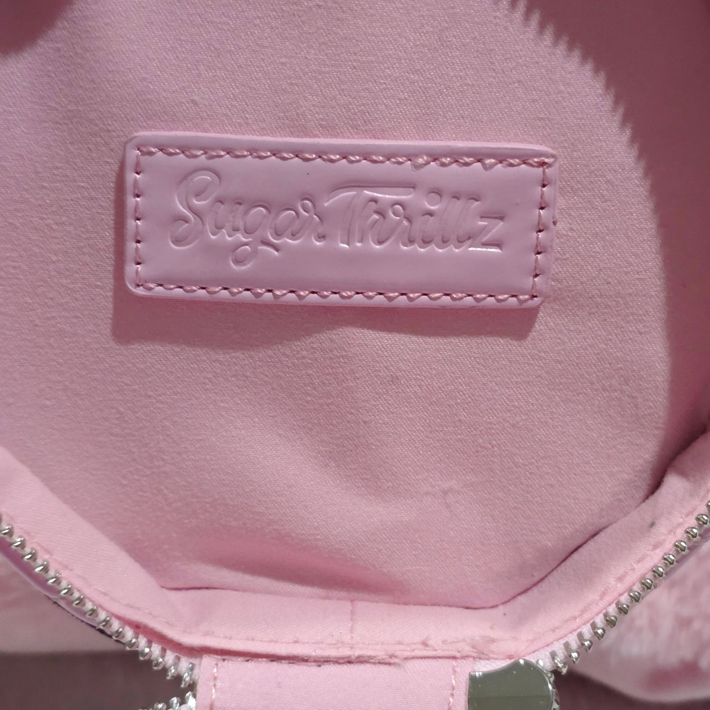 Cylindrical Skull Bouquet Bag – Pink Black Vinyl w/ Roses