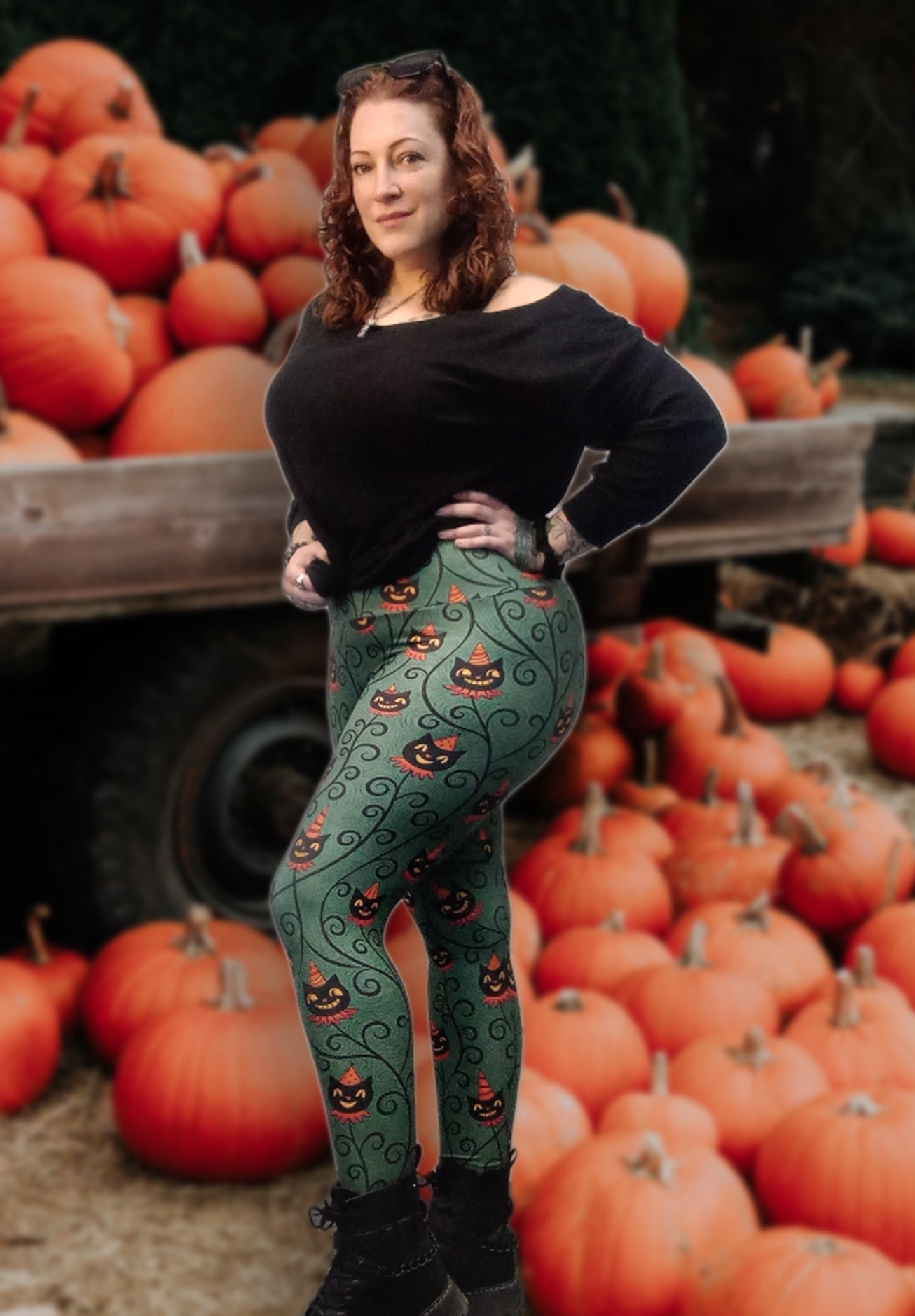 "Creeping Jack Vine" Black Vintage Cat Johanna Parker Exclusive - High-quality Handcrafted Vibrant Leggings -  - Leggings