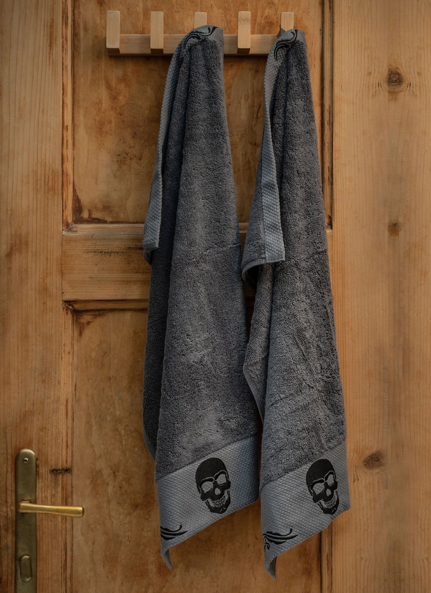 Gothic Skull Embroidery Hand Towel Set - - Towels