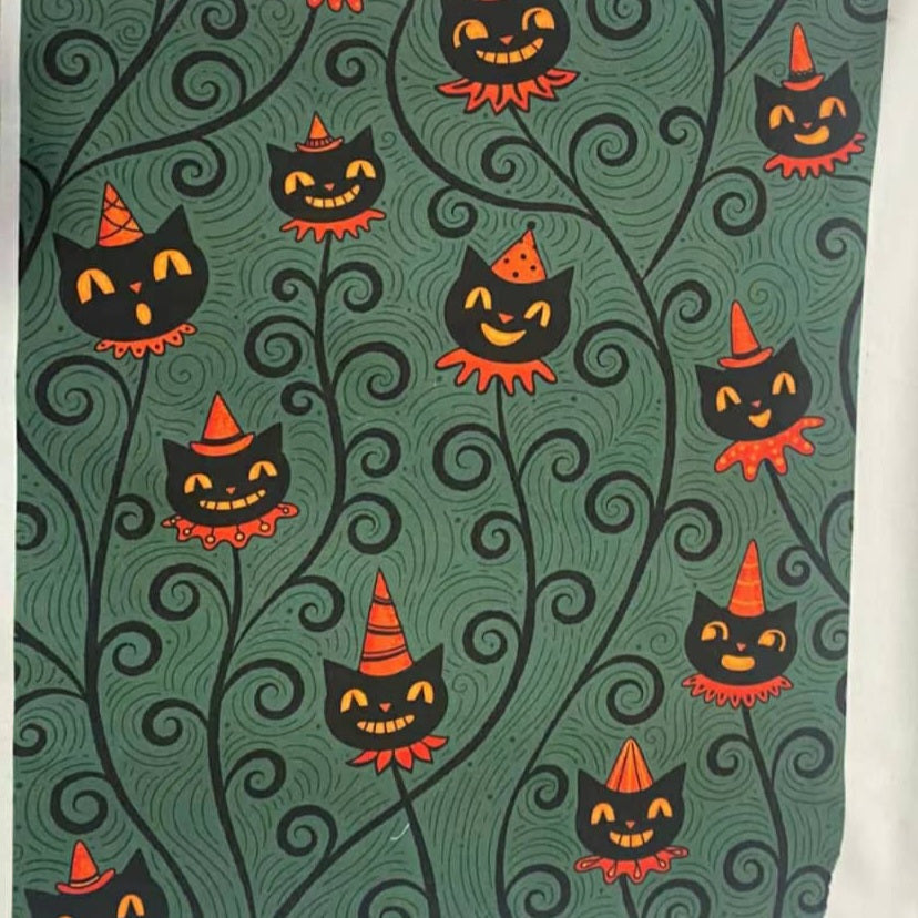 "Creeping Jack Vine" Black Vintage Cat Johanna Parker Exclusive - High-quality Handcrafted Vibrant Leggings -  - Leggings