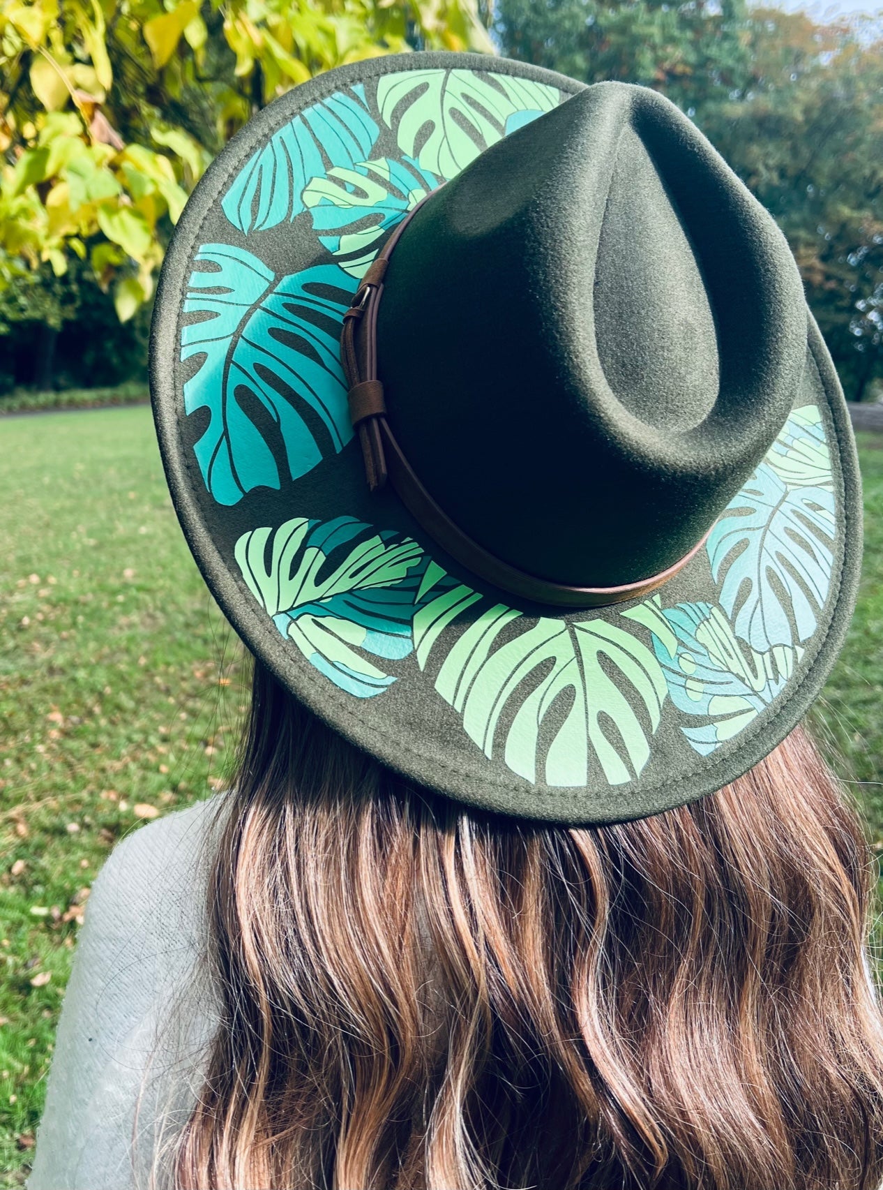 Fox & Fable - Vegan Felt Wide Brim Hat - XL Brim - Monstera - -