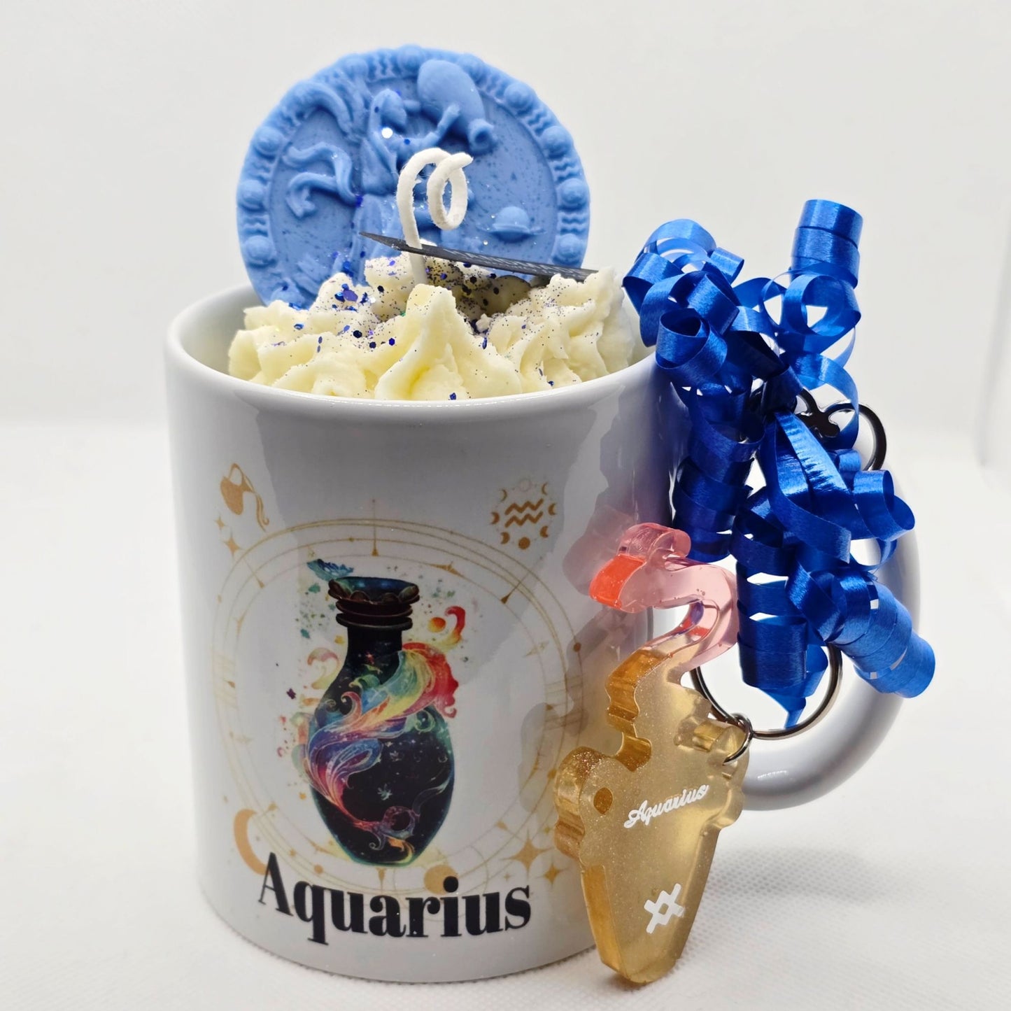 Aquarius Zodiac Candle Gift Set – 11oz Layered Mug Candle + Resin Keychain
