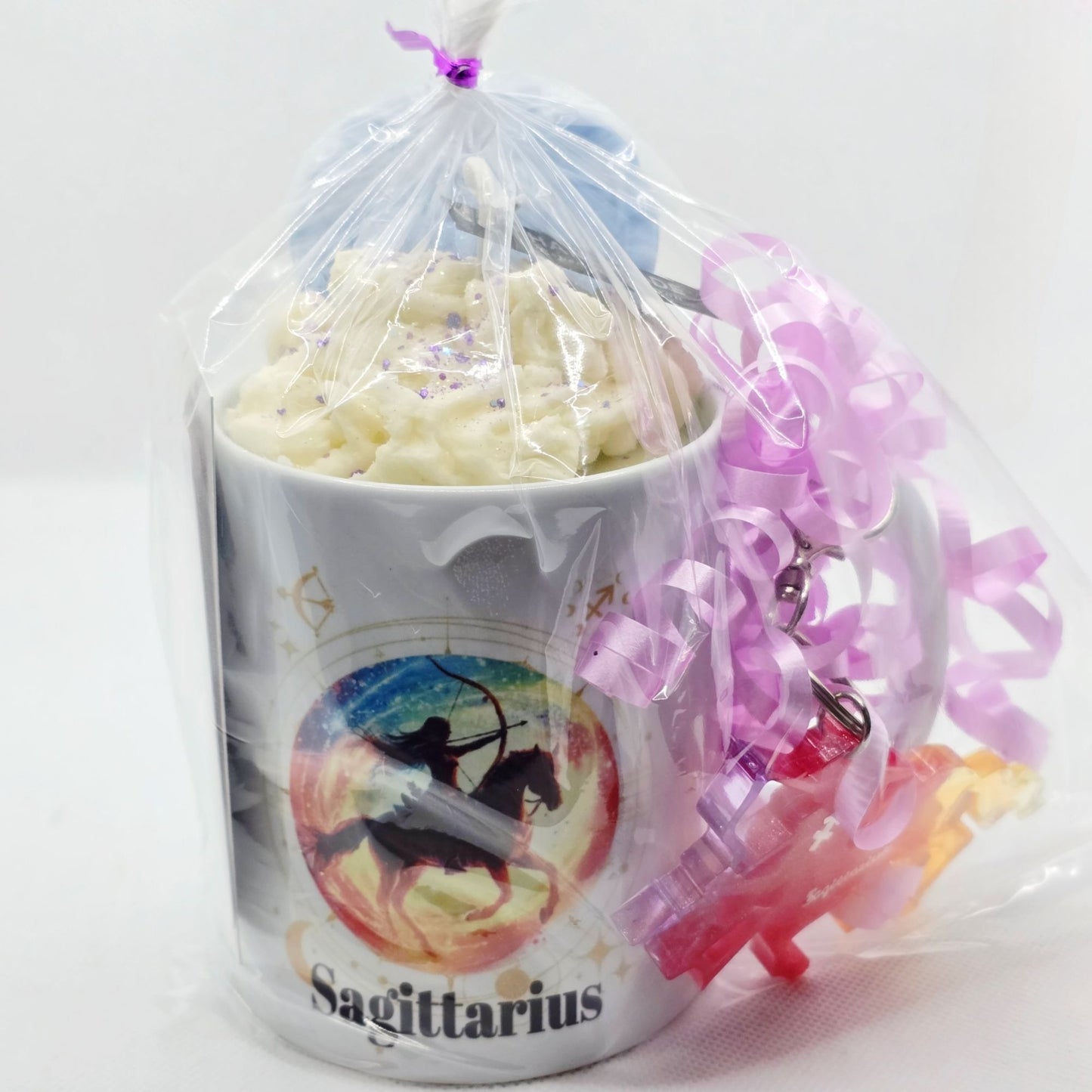 Sagittarius Zodiac Candle Gift Set – 11oz Layered Mug Candle + Resin Keychain