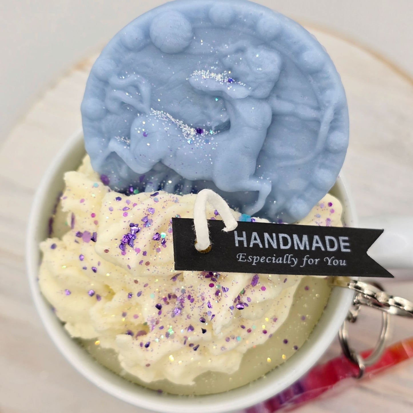 Sagittarius Zodiac Candle Gift Set – 11oz Layered Mug Candle + Resin Keychain