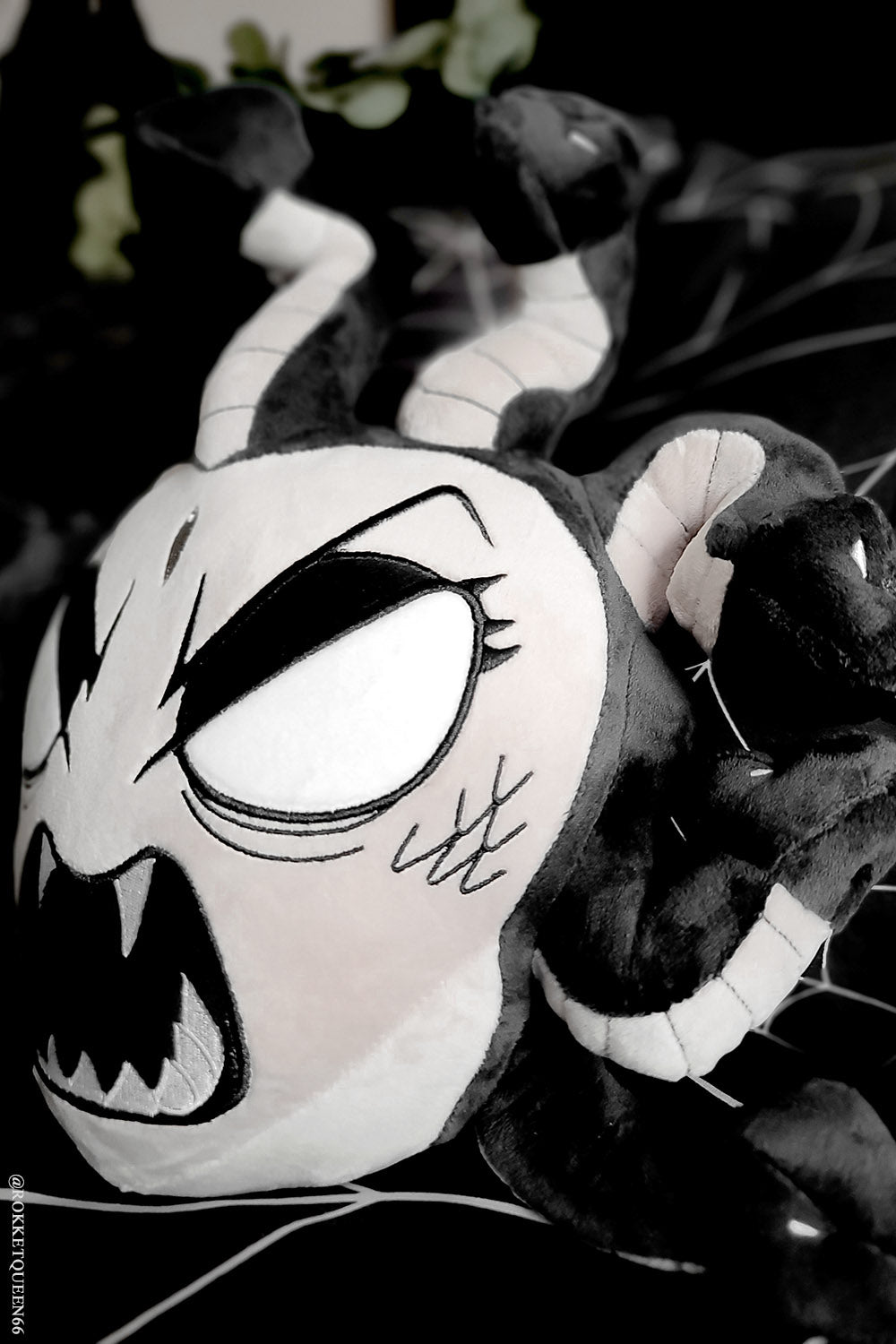 Medusa's Head Plush Toy
