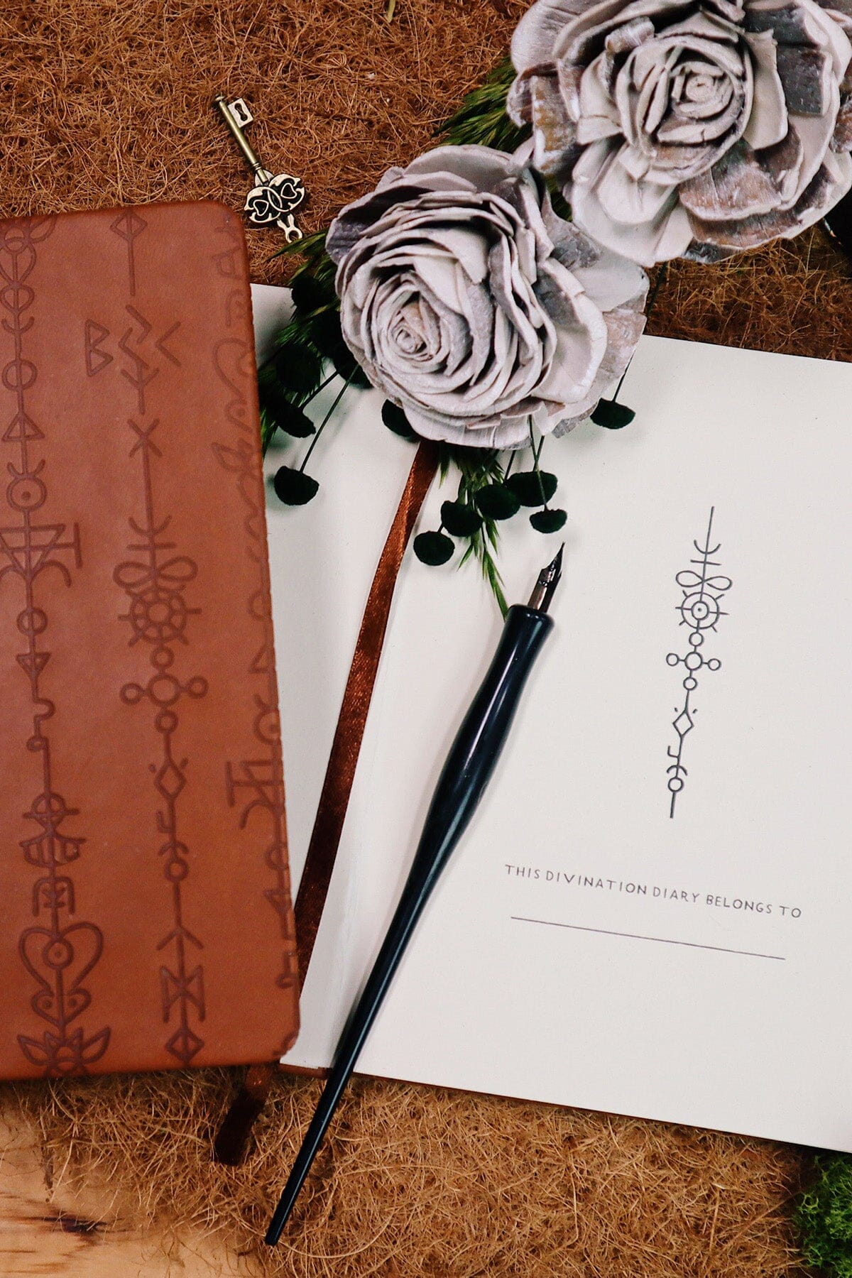 Green Glyphs Divination Diary - Tarot Journal - Oracle Reading Log
