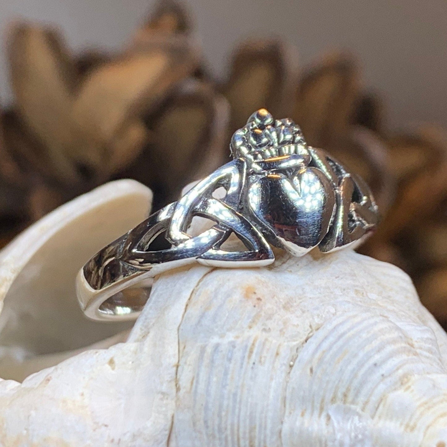 Amrynn Claddagh Ring -  - Ring