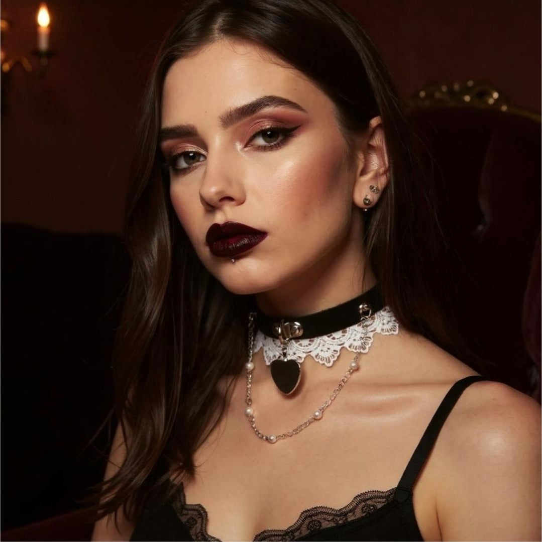 NEW Dolls Kill | Onyx Polished Hearts Lace Choker W/ Vegan Leather & Pearl Chain