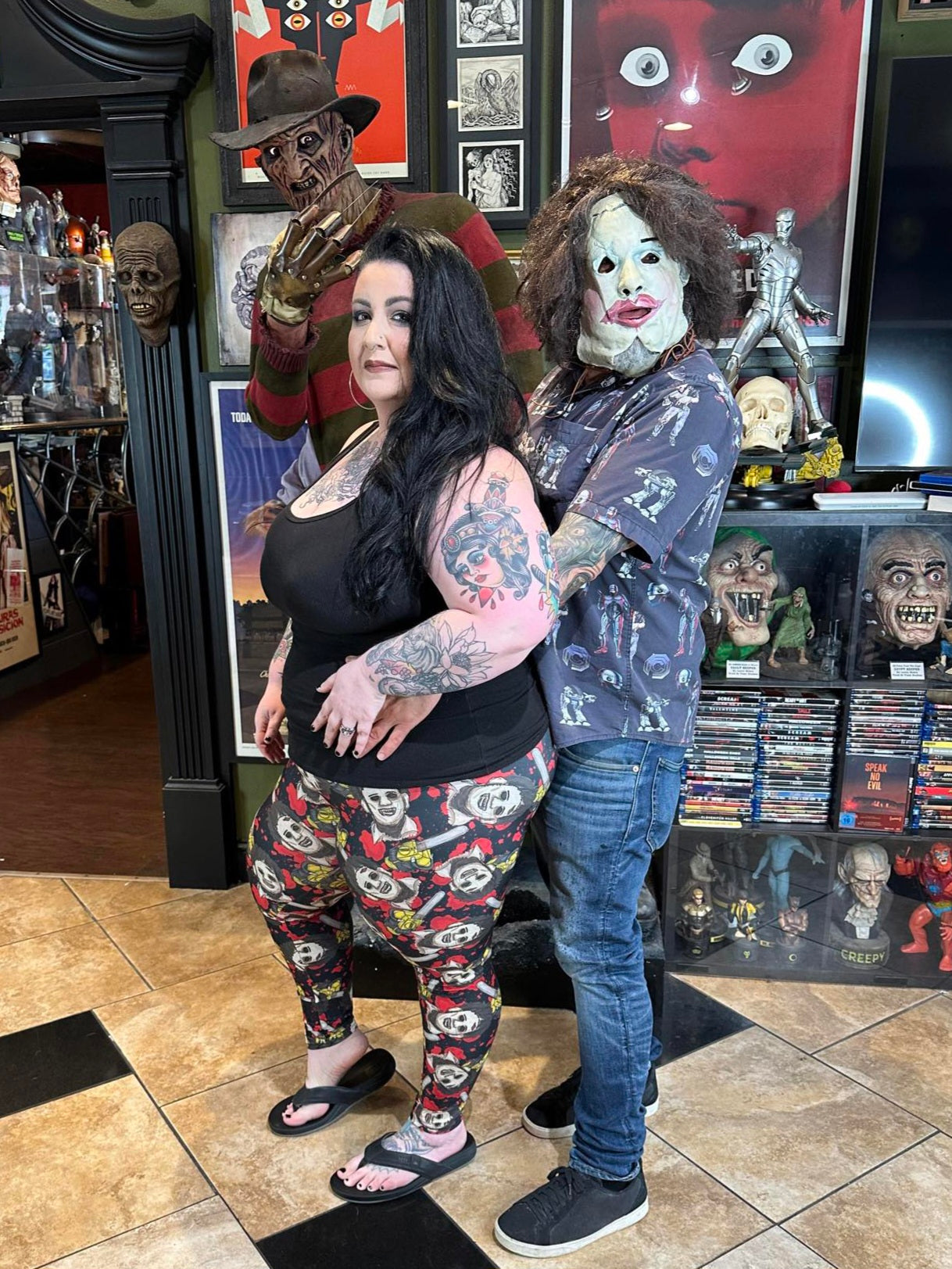 Bloody Leatherface (Semi-Exclusive) - High-quality Handcrafted Vibrant Leggings -  - Leggings