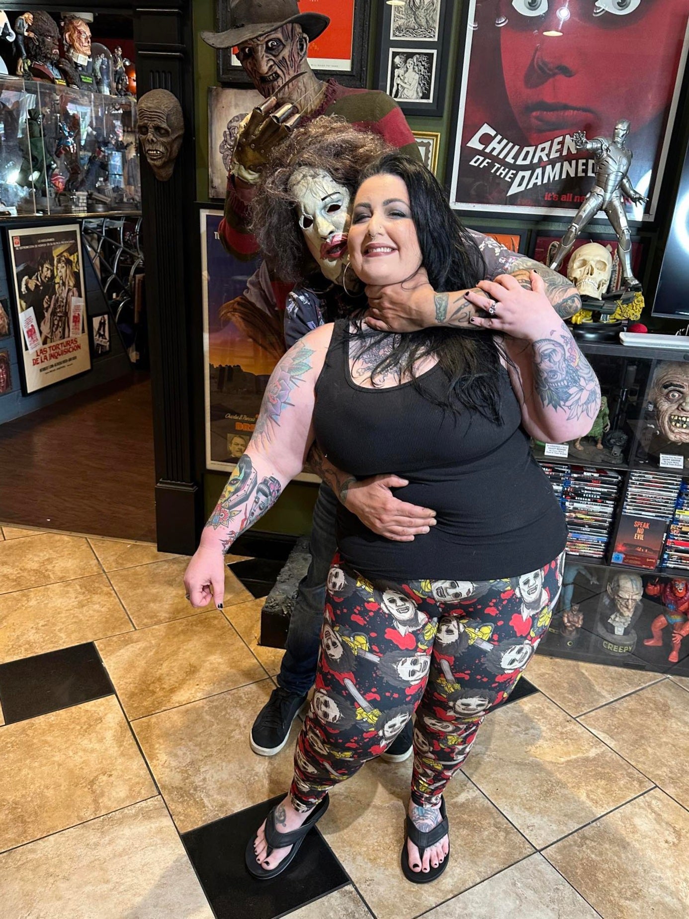 Bloody Leatherface (Semi-Exclusive) - High-quality Handcrafted Vibrant Leggings -  - Leggings