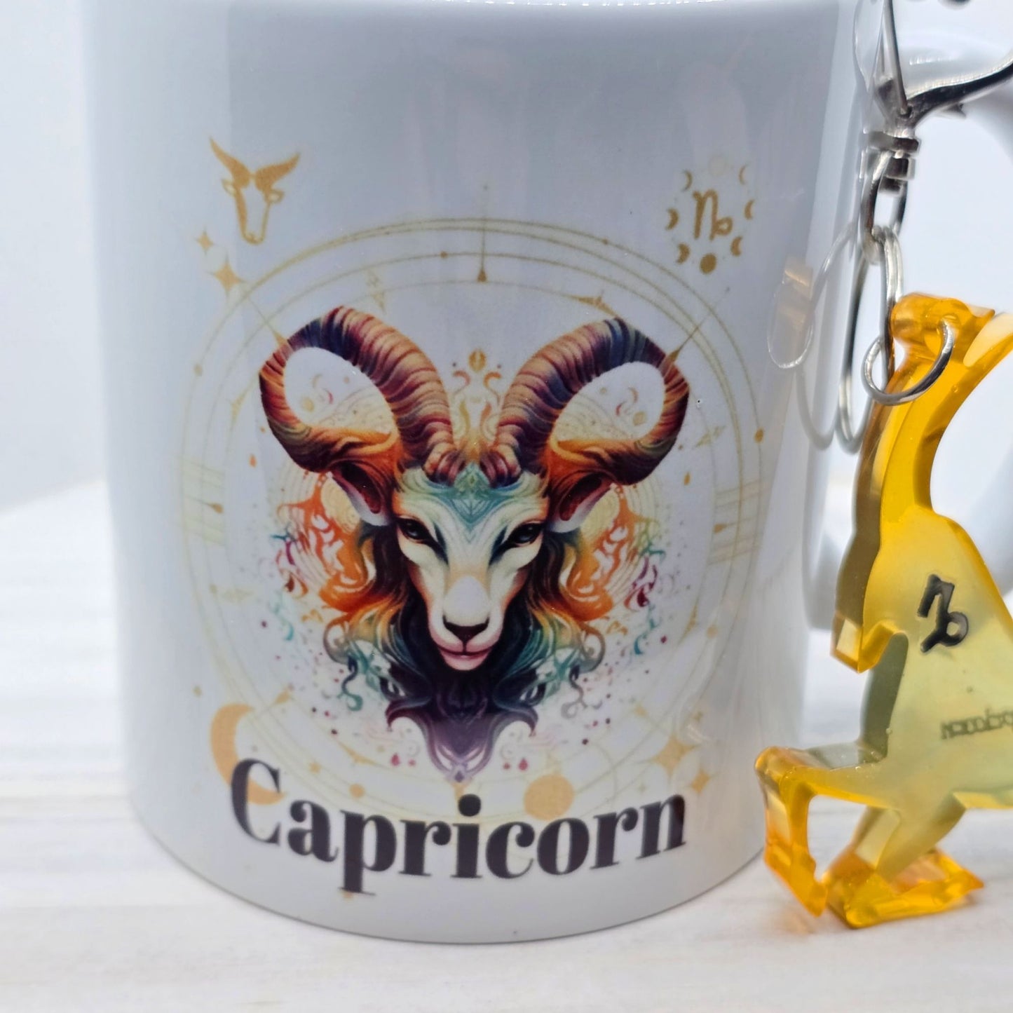 Capricorn Zodiac Candle Gift Set – 11oz Layered Mug Candle + Resin Keychain