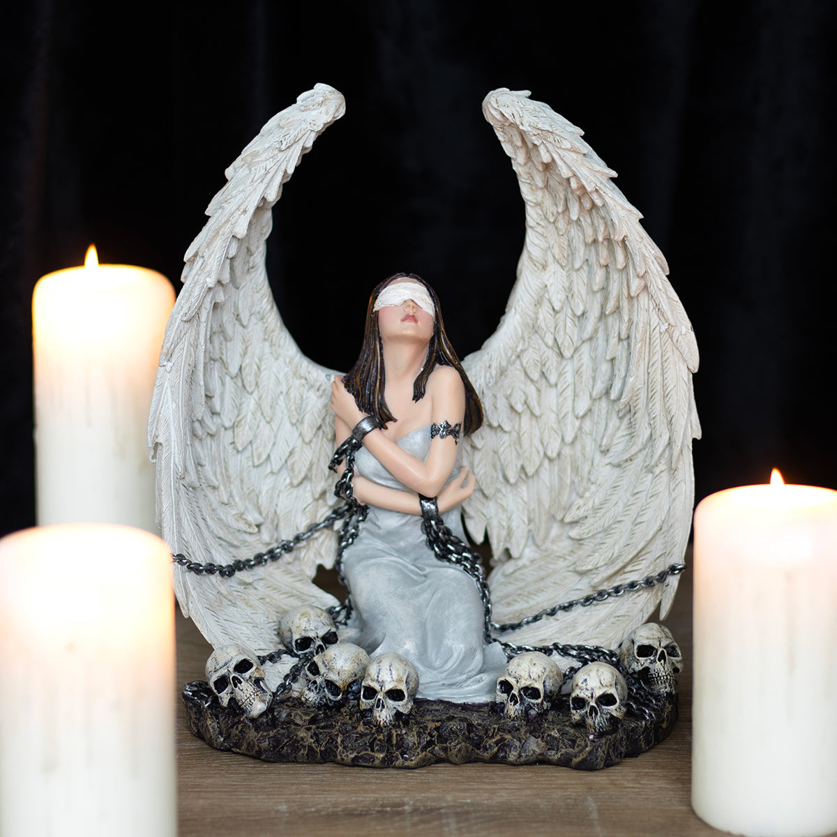 CAPTIVE SPIRIT KNEELING - Figurine -  - Resin Sculptures