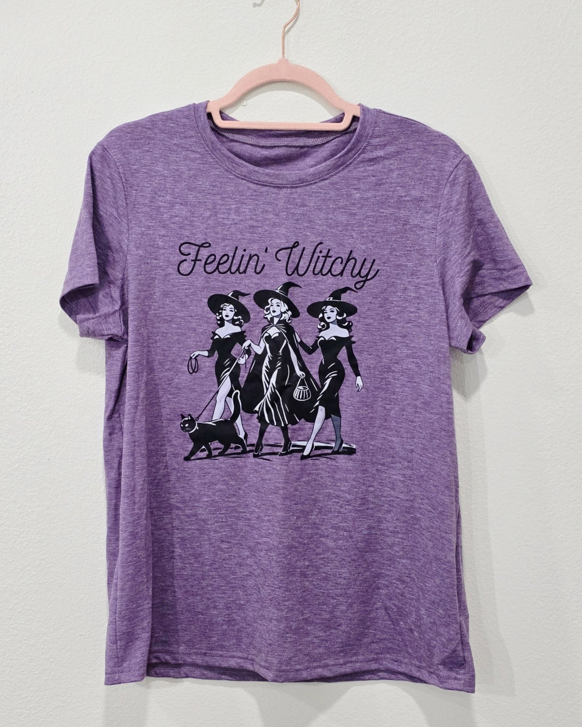Feelin Witchy Retro Witches Black Cat Purple Graphic Tee Halloween Top M New
