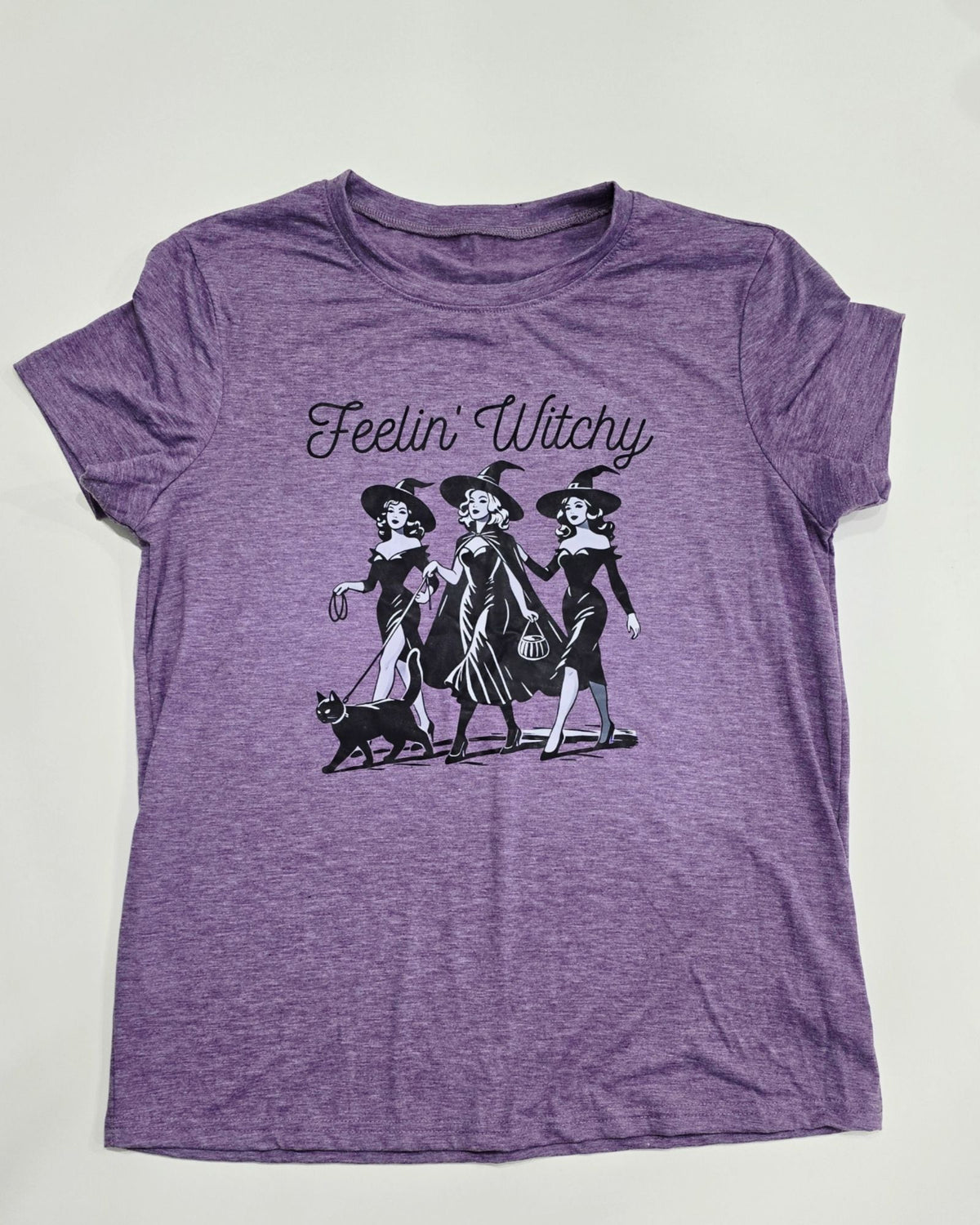 Feelin Witchy Retro Witches Black Cat Purple Graphic Tee Halloween Top M New