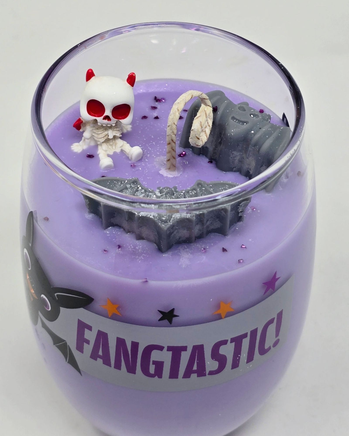 Artisan One Moon Flame Bite Night Fangtastic Cherry Wine Glass Candle