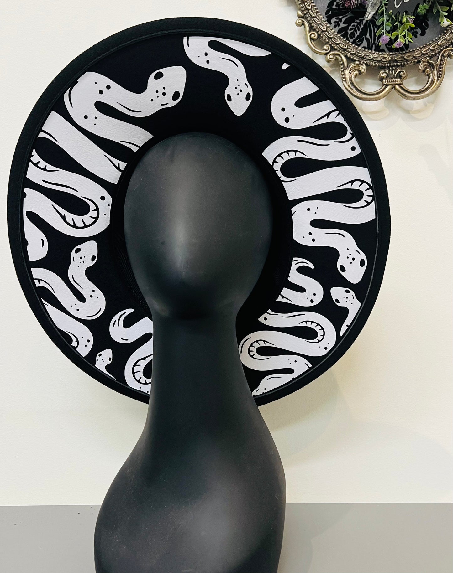 Vegan Felt Hat - XL Brim - Snakes -  - 