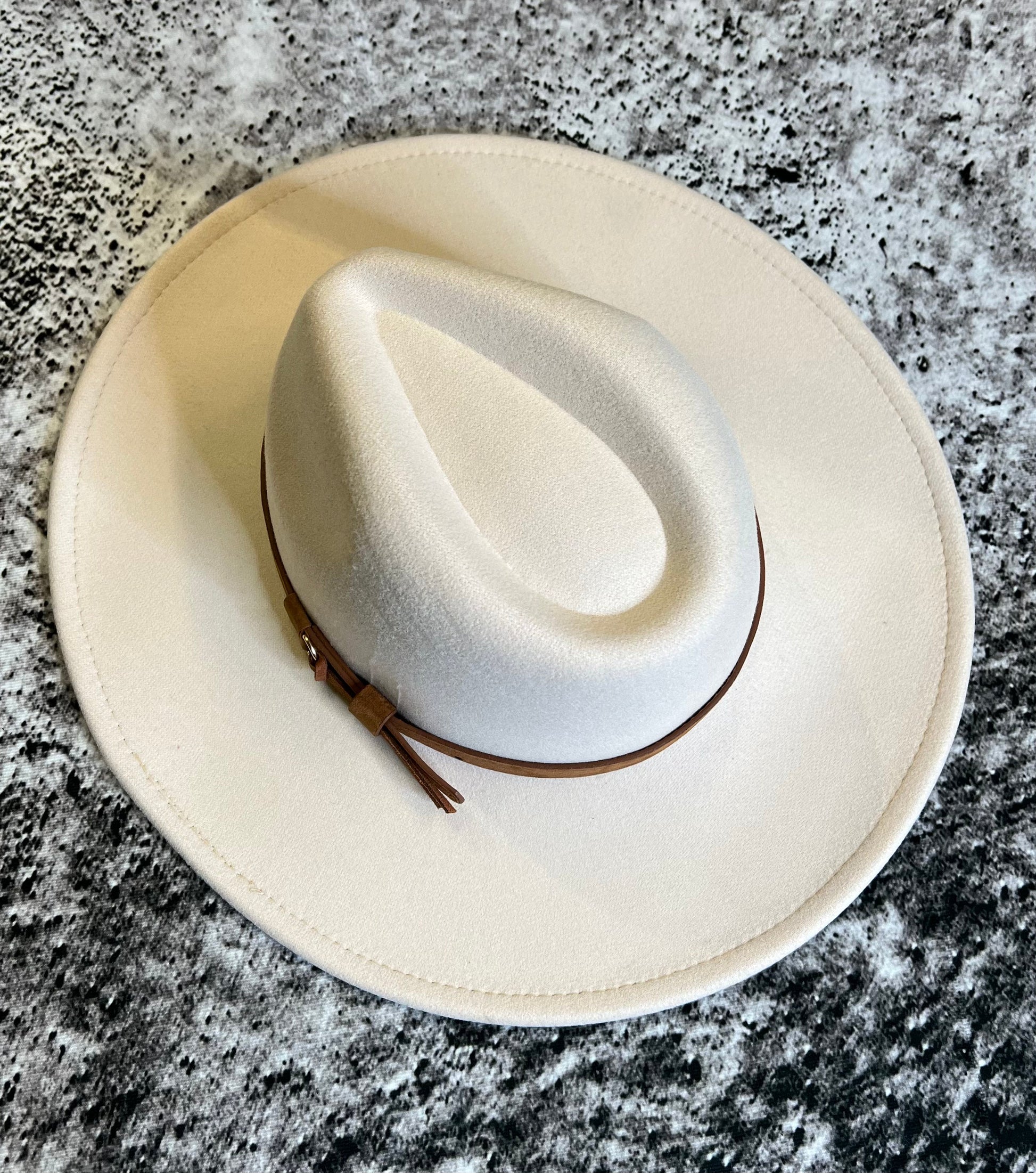 Fox & Fable - Vegan Felt Wide Brim Hat - XL - Cream - Plain -  - 