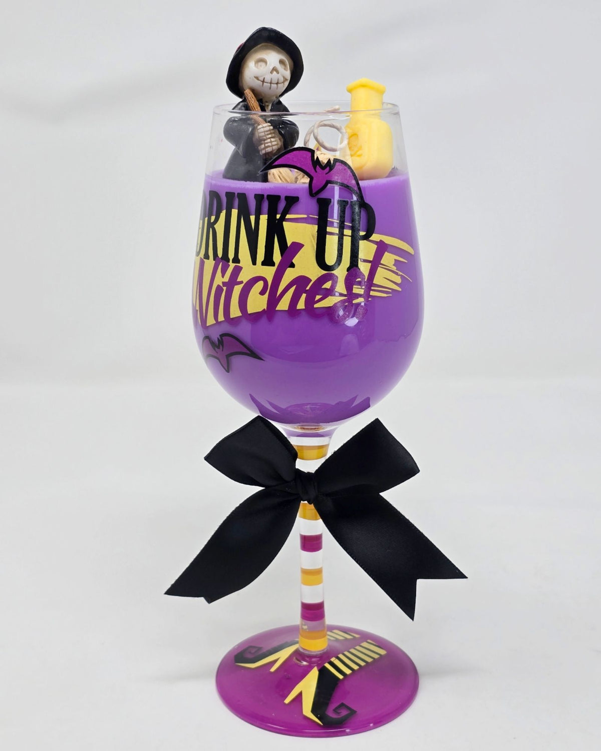 Artisan One Moon Flame Drink Up Witches Wine Glass Candle Cherry Cheesecake 18oz