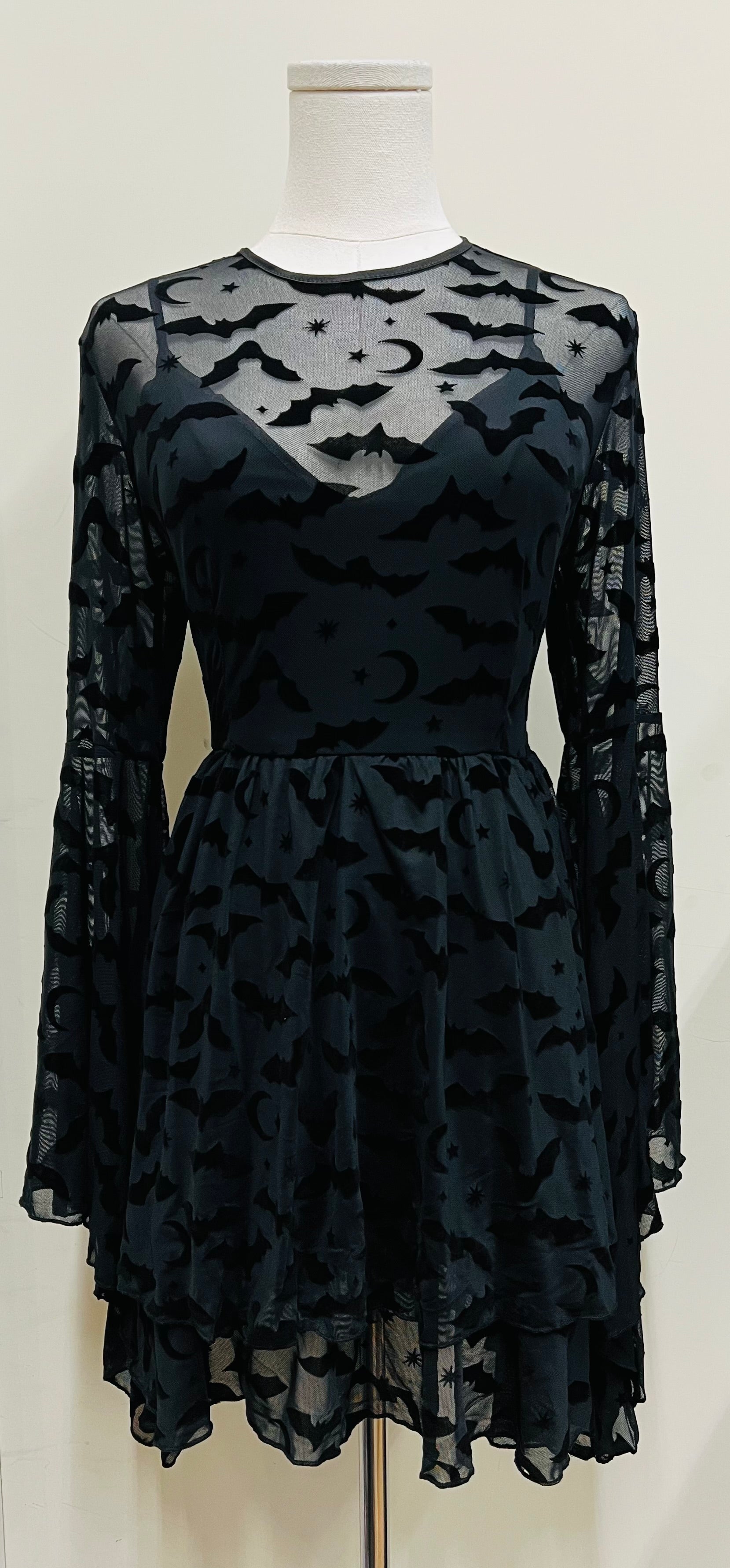 Dracuella Velvet Bat Mini Dress Gothic Witch - Bell Sleeve Witchy Dress A Gothic Universe Dracuella Velvet Bat Mini Dress Gothic Witch - Bell Sleeve Witchy Dress A Gothic Universe