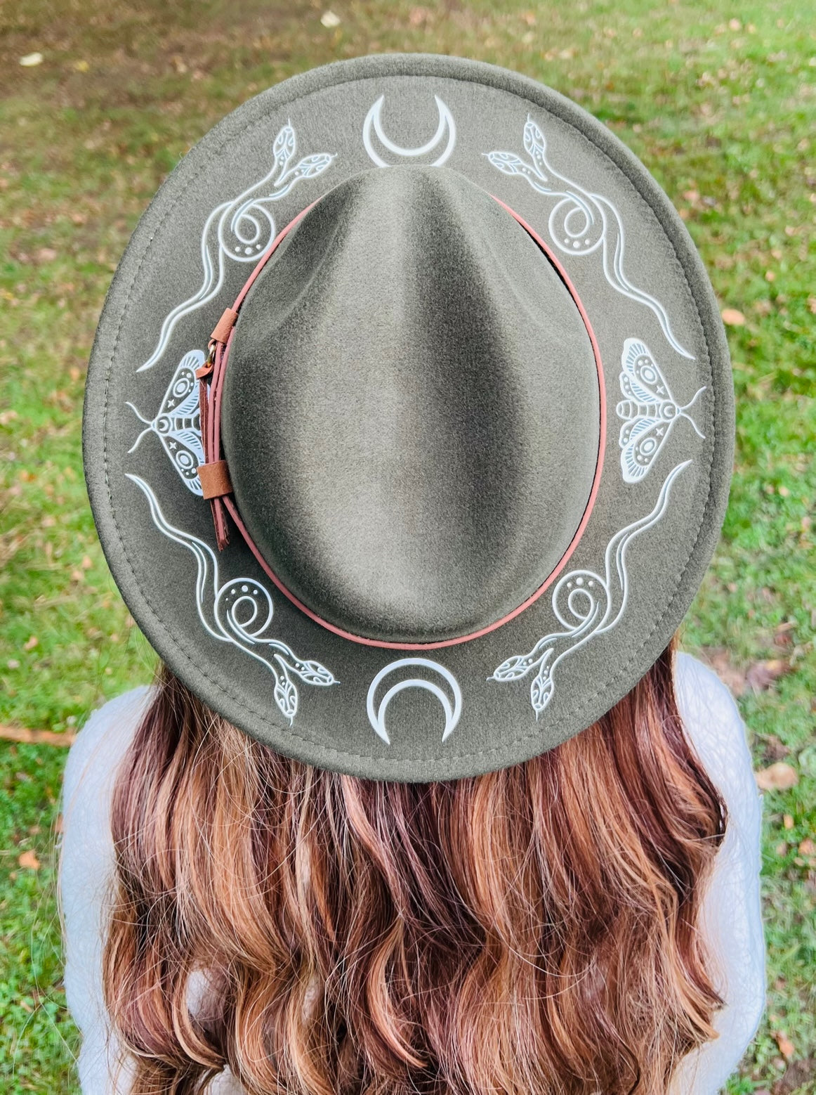 Fox & Fable - Vegan Felt Wide Brim Hat - Olive - Snake Moon -  - 