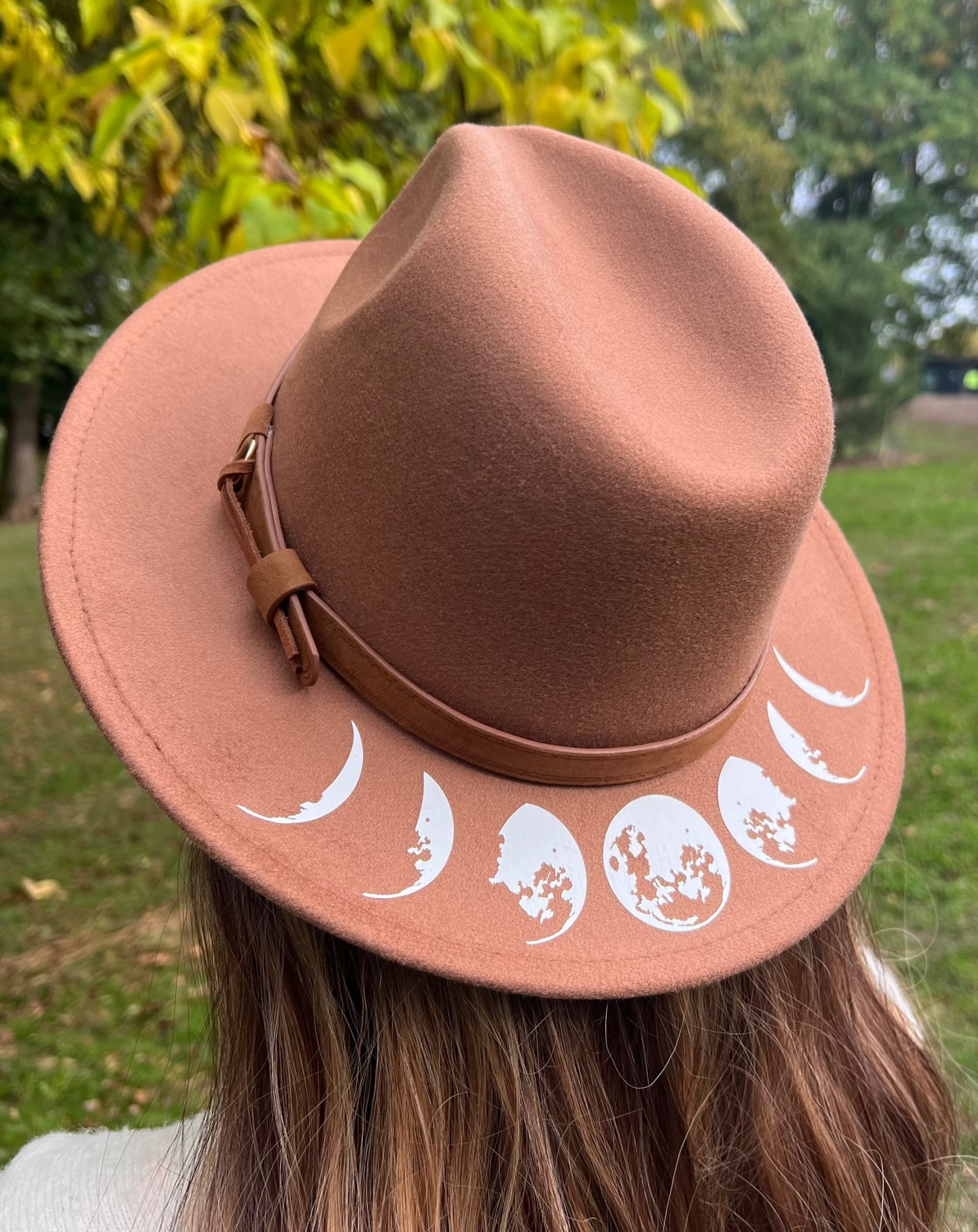 Fox & Fable - Vegan Felt Wide Brim Hat - Caramel - Moon Phase -  - 