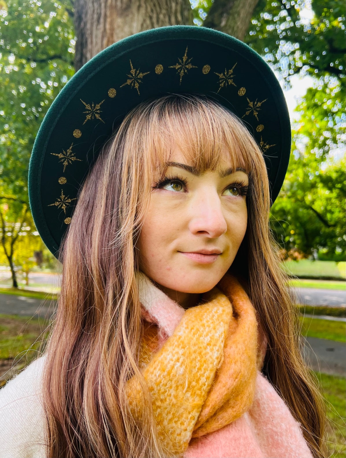 Fox & Fable - Vegan Felt Wide Brim Hat - Emerald - Gold Starburst -  - 