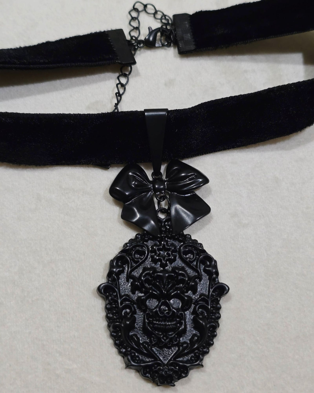 Killstar Sorrows Choker Velvet Band Black Skull Cameo Bow Gothic Necklace