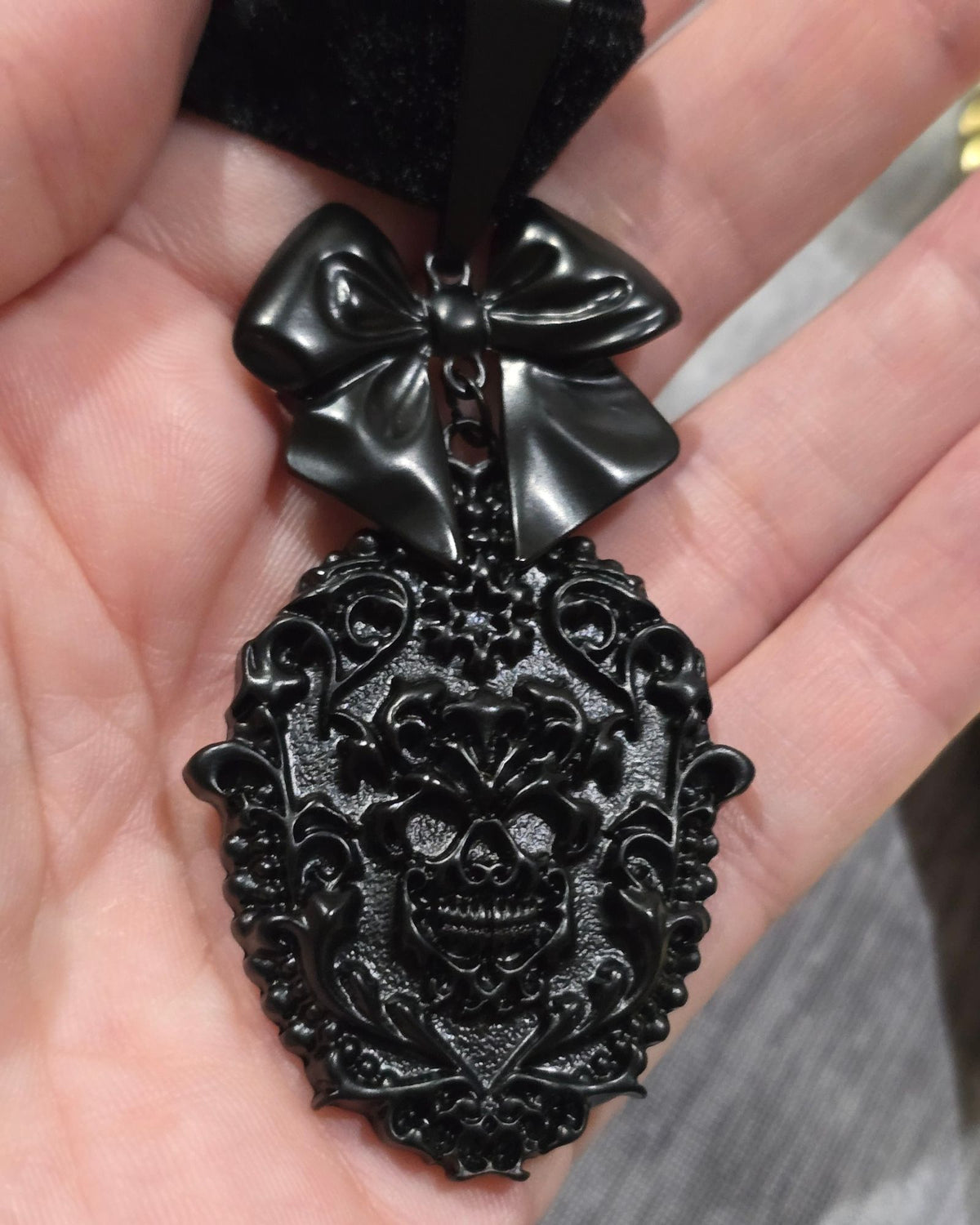 Killstar Sorrows Choker Velvet Band Black Skull Cameo Bow Gothic Necklace