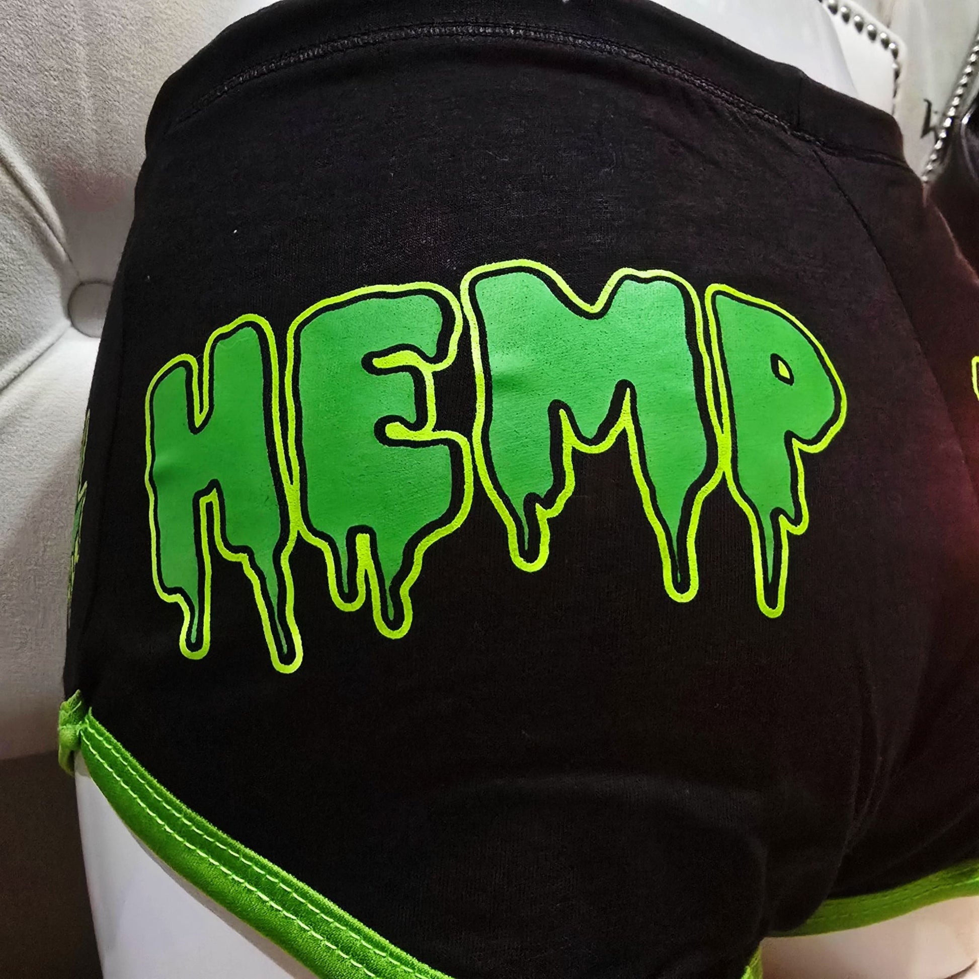 Booty Shorts Hemp Whore Graphic Black & Green Stretchy -  - Shorts