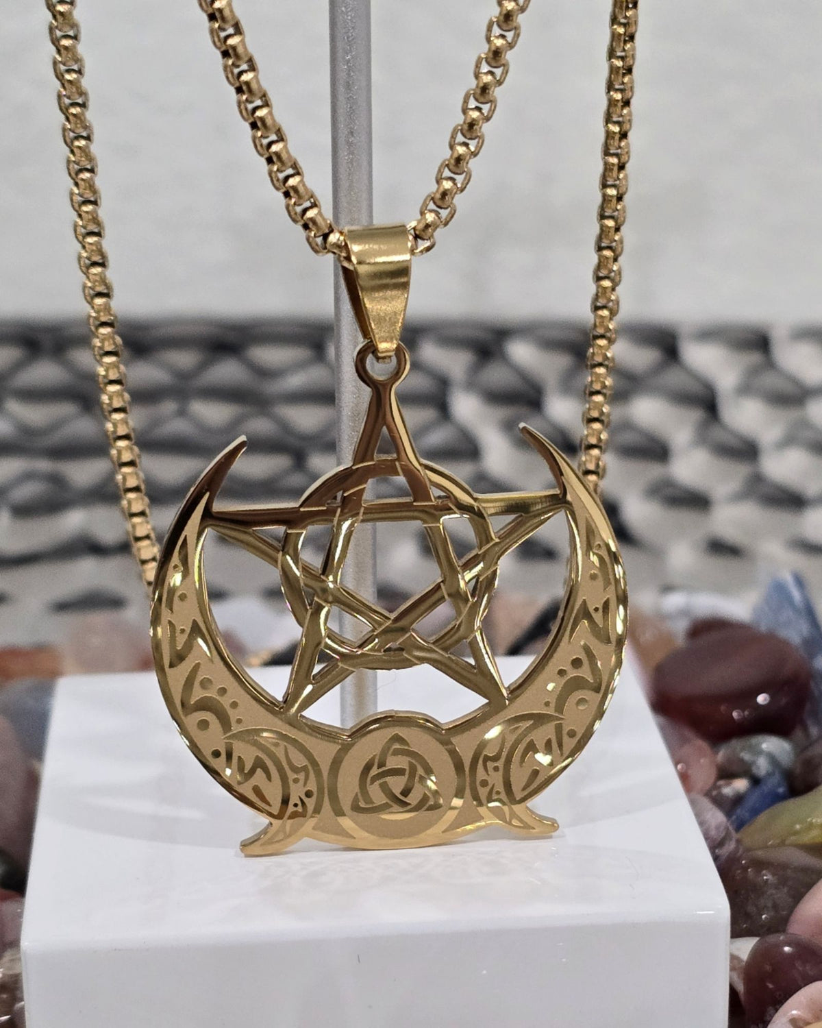 Gold Crescent Moon Pentagram Necklace Celtic Triquetra Trinity Pendant 20"