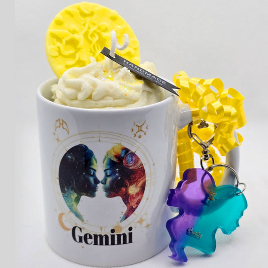 Gemini Zodiac Candle Gift Set – 11oz Layered Mug Candle + Resin Keychain