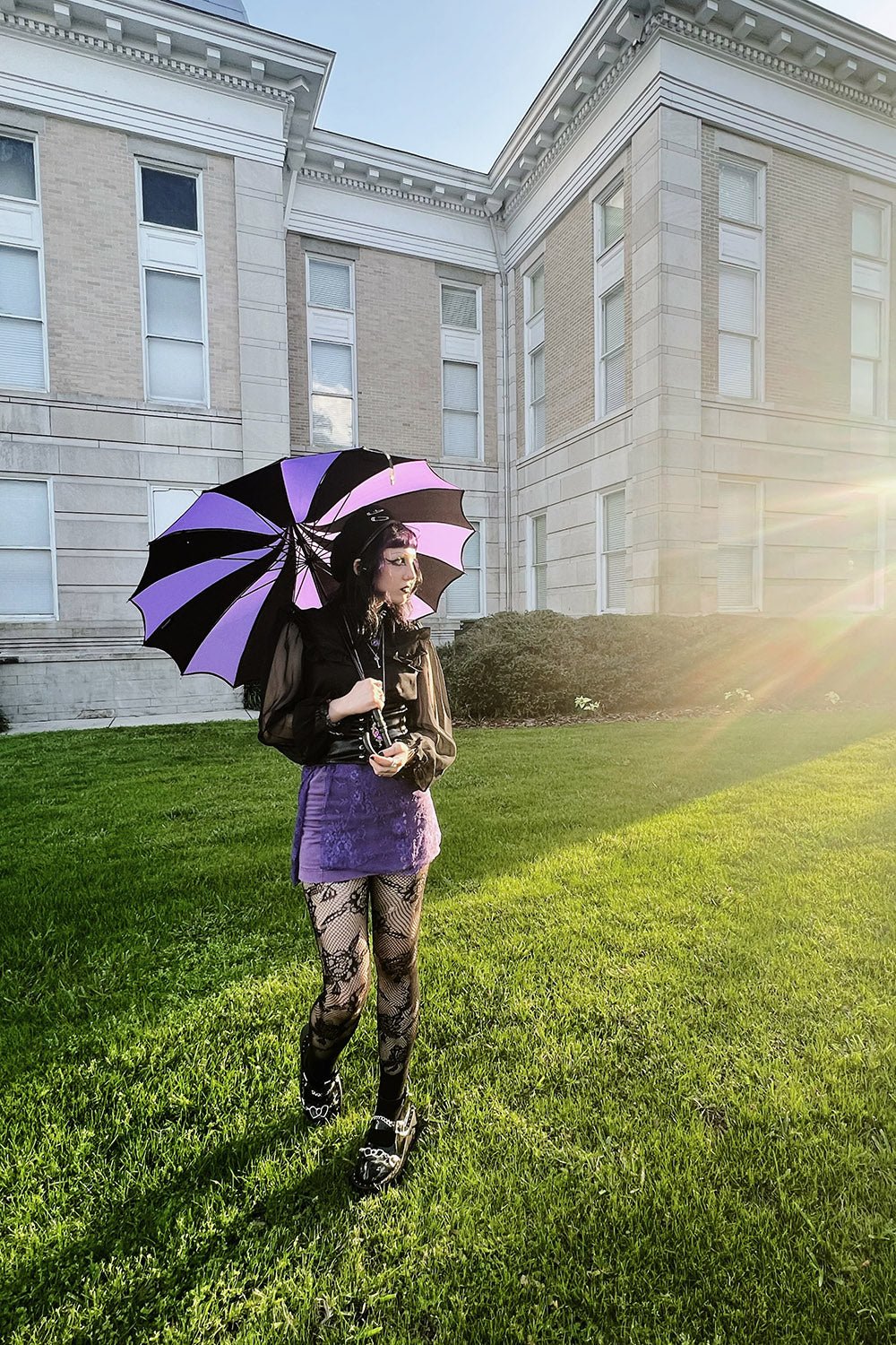 Batwing Pagoda Umbrella [BLACK/LIGHT PURPLE]