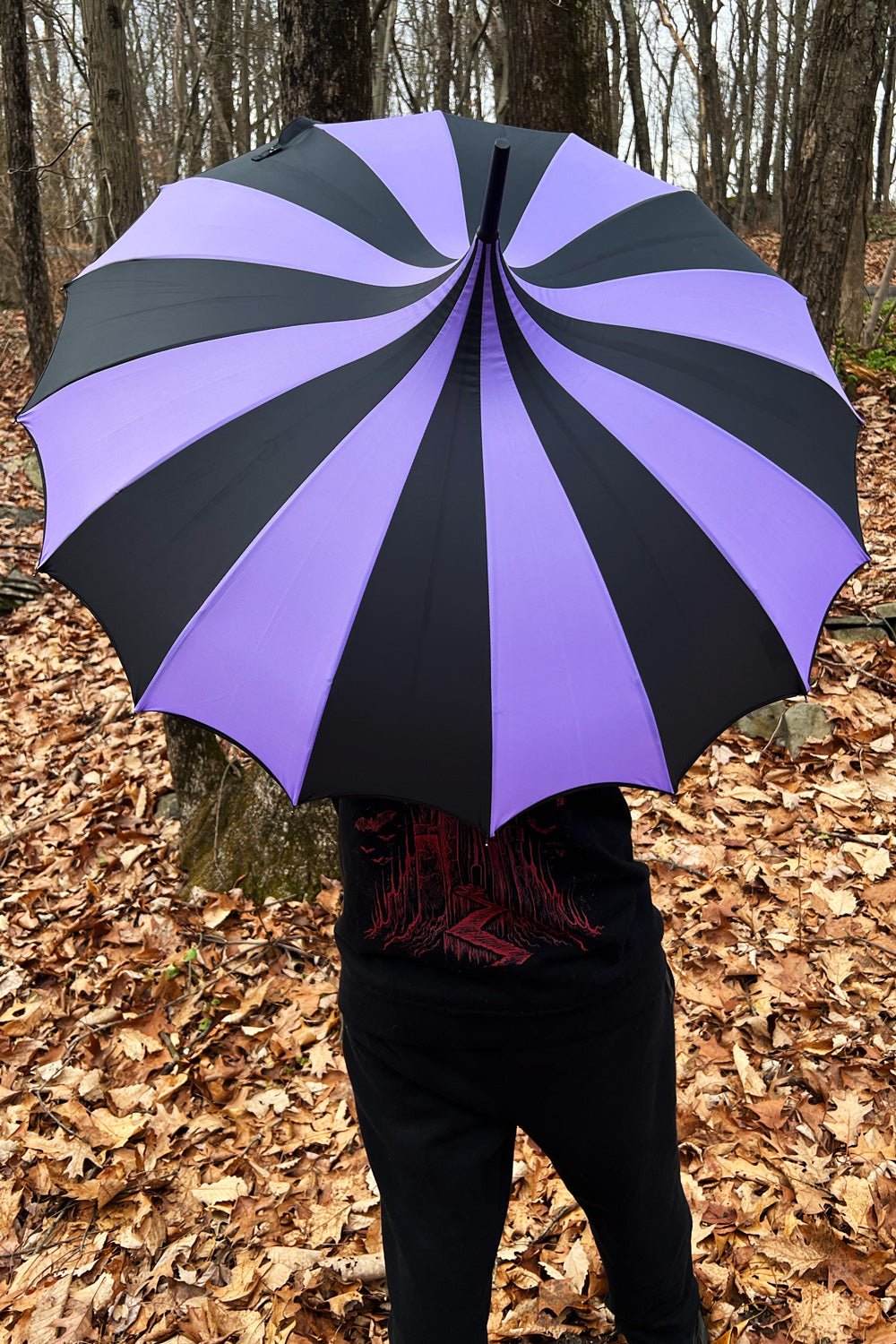 Batwing Pagoda Umbrella [BLACK/LIGHT PURPLE]