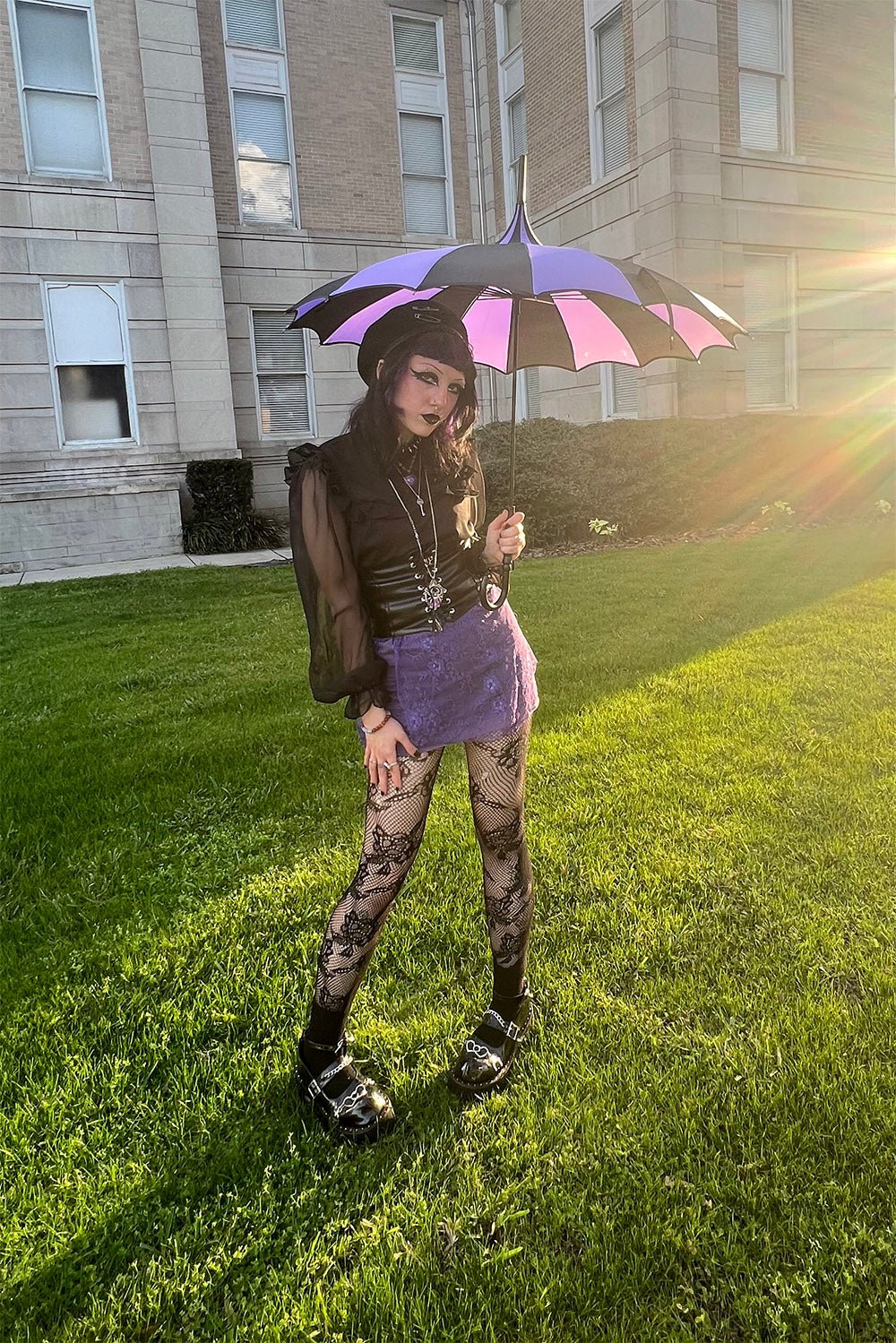 Batwing Pagoda Umbrella [BLACK/LIGHT PURPLE]