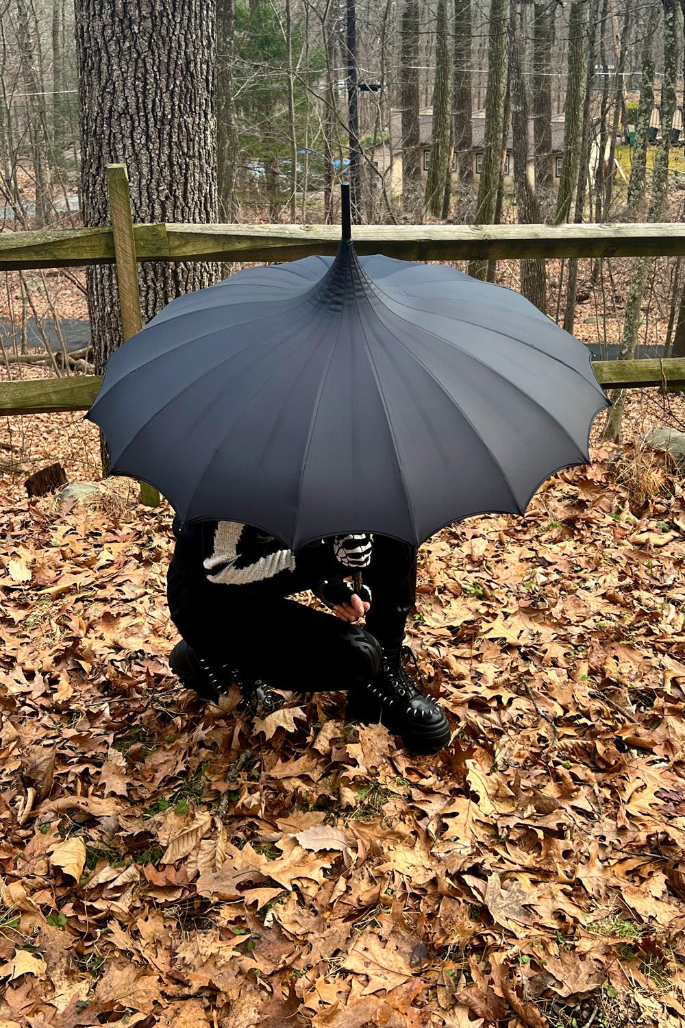 Batwing Pagoda Umbrella [MIDNIGHT BLACK]