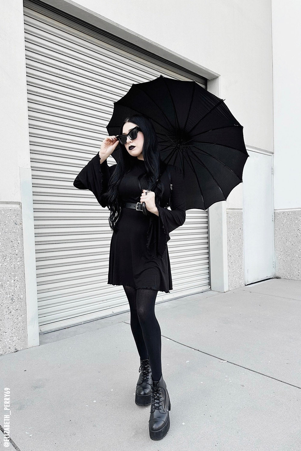 Batwing Pagoda Umbrella [MIDNIGHT BLACK]