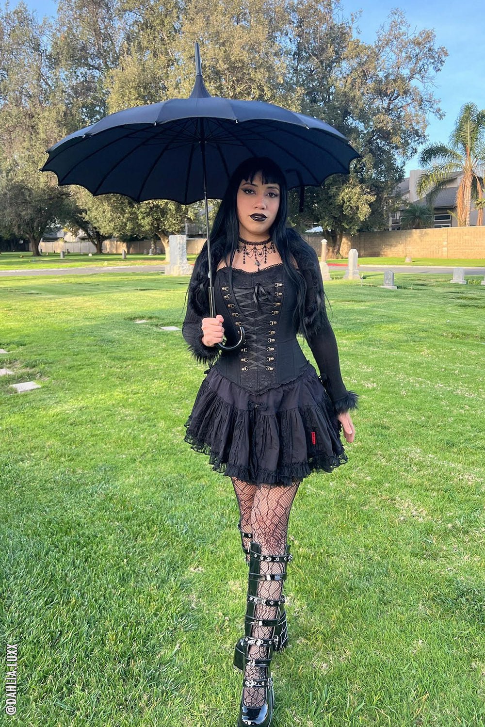 Batwing Pagoda Umbrella [MIDNIGHT BLACK]