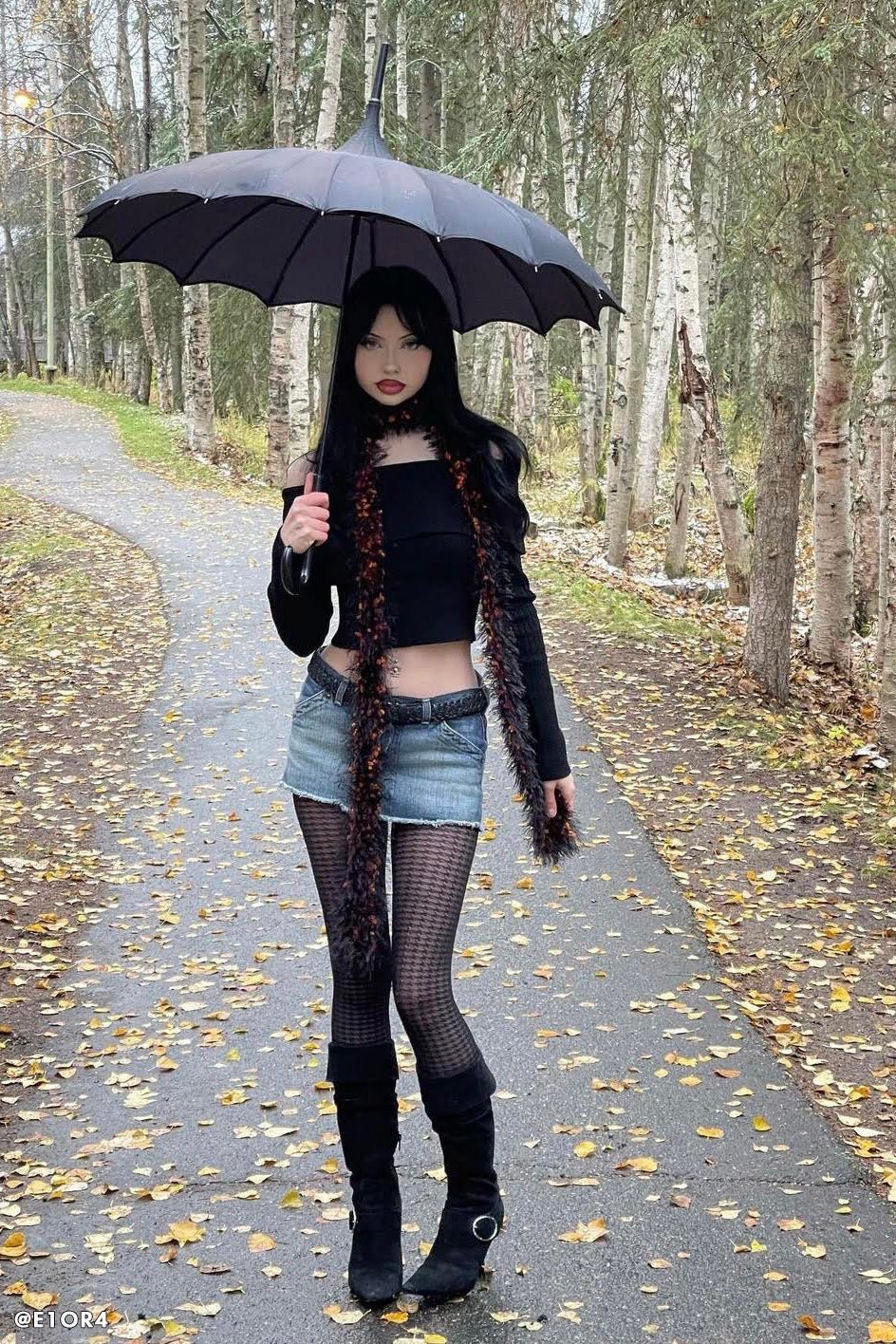 Batwing Pagoda Umbrella [MIDNIGHT BLACK]
