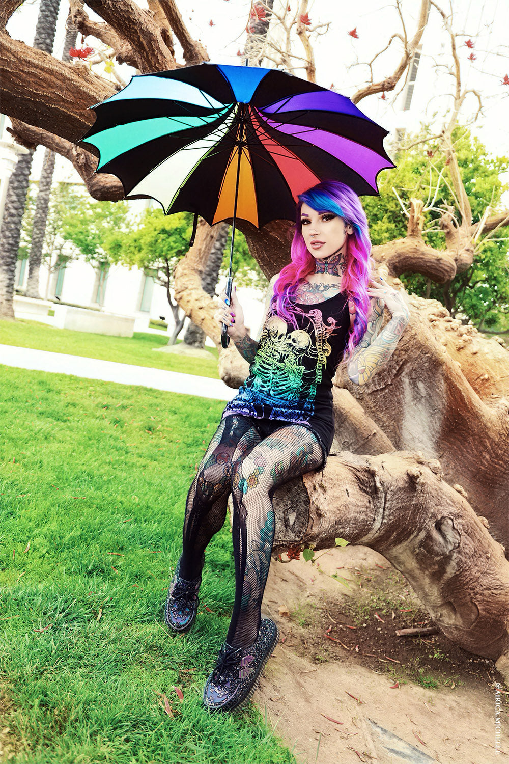 Batwing Pagoda Umbrella [Goth Rainbow]
