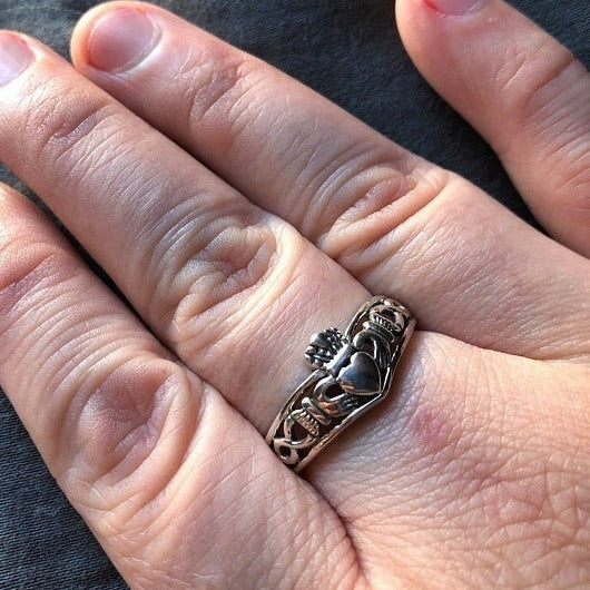 Claddagh Chevron Ring -  - Ring