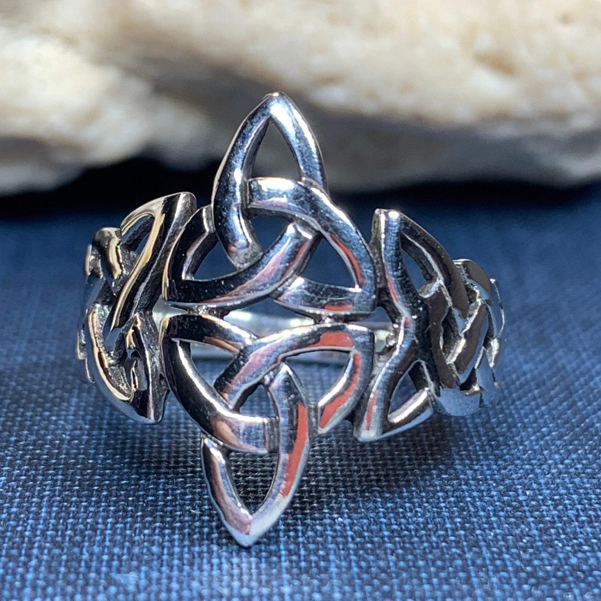 Double Trinity Knot Ring -  - Ring