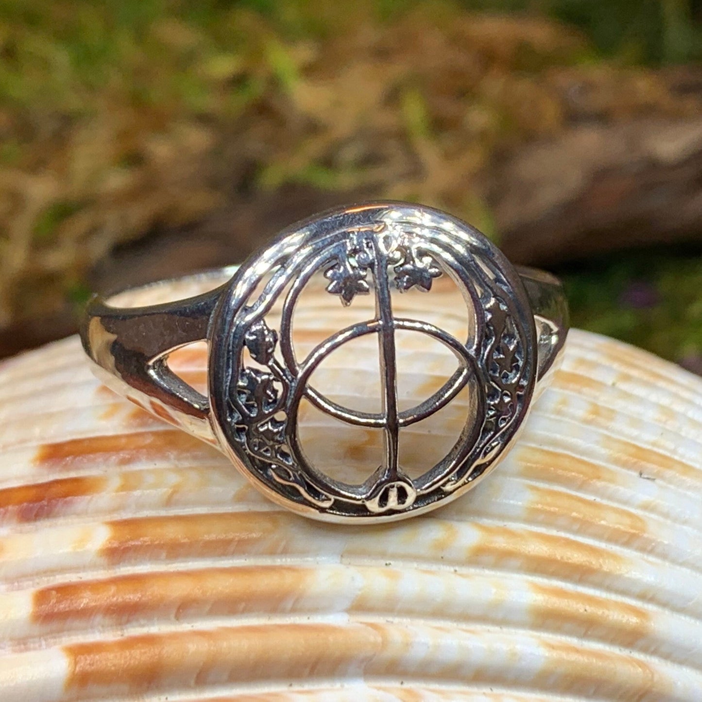 Chalice Well Ring -  - Ring
