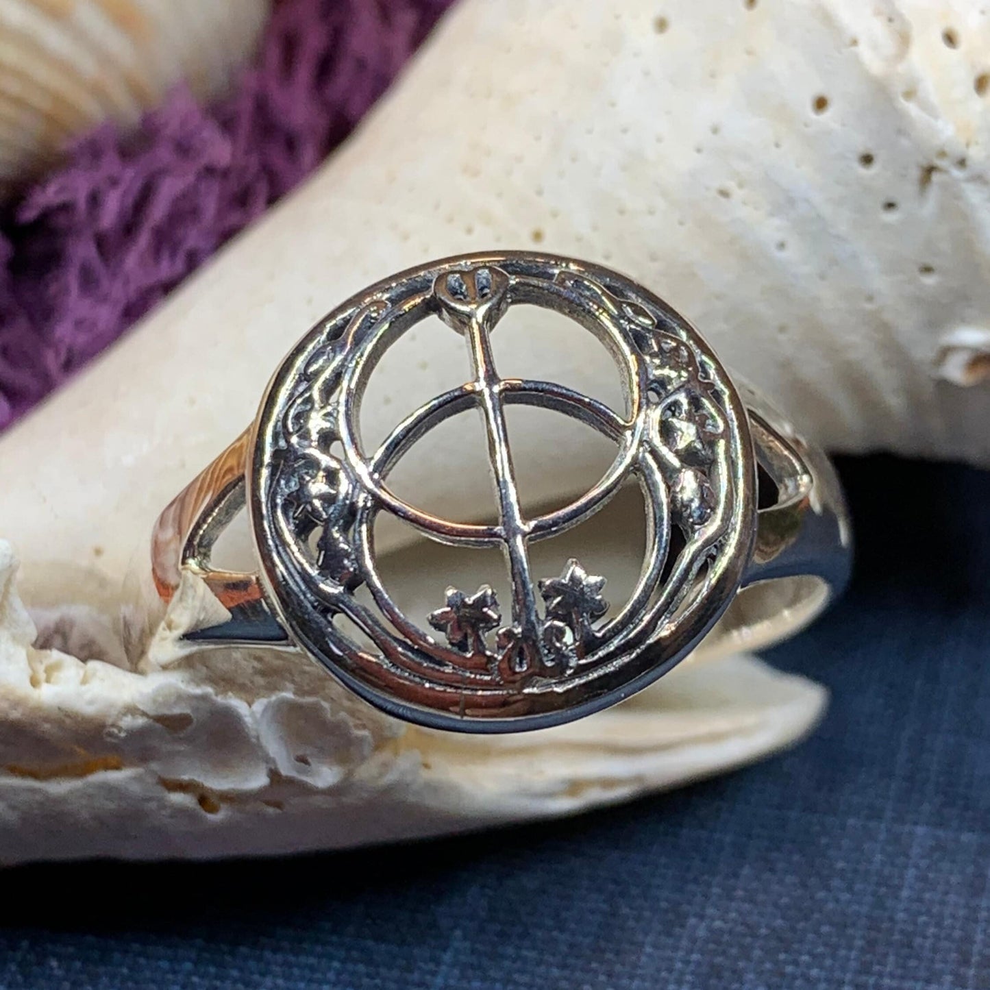 Chalice Well Ring -  - Ring