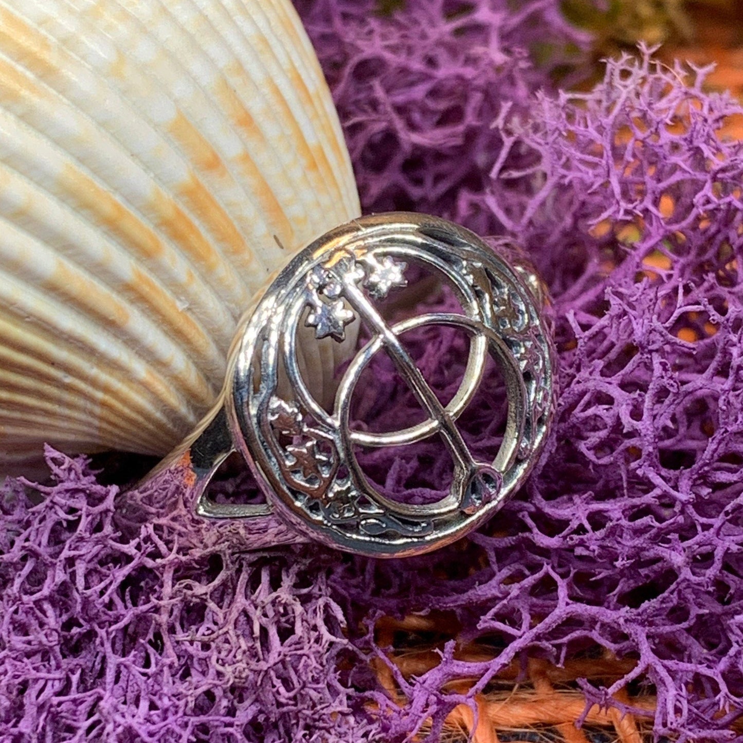Chalice Well Ring -  - Ring