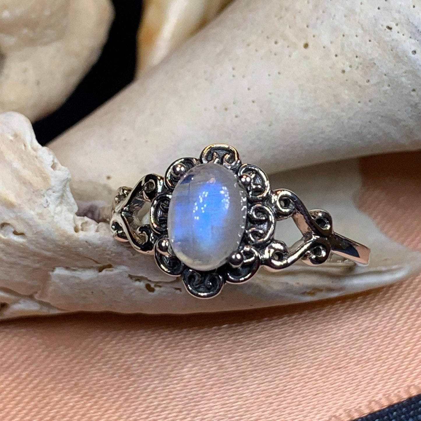 Dulciana Moonstone Ring -  - Ring
