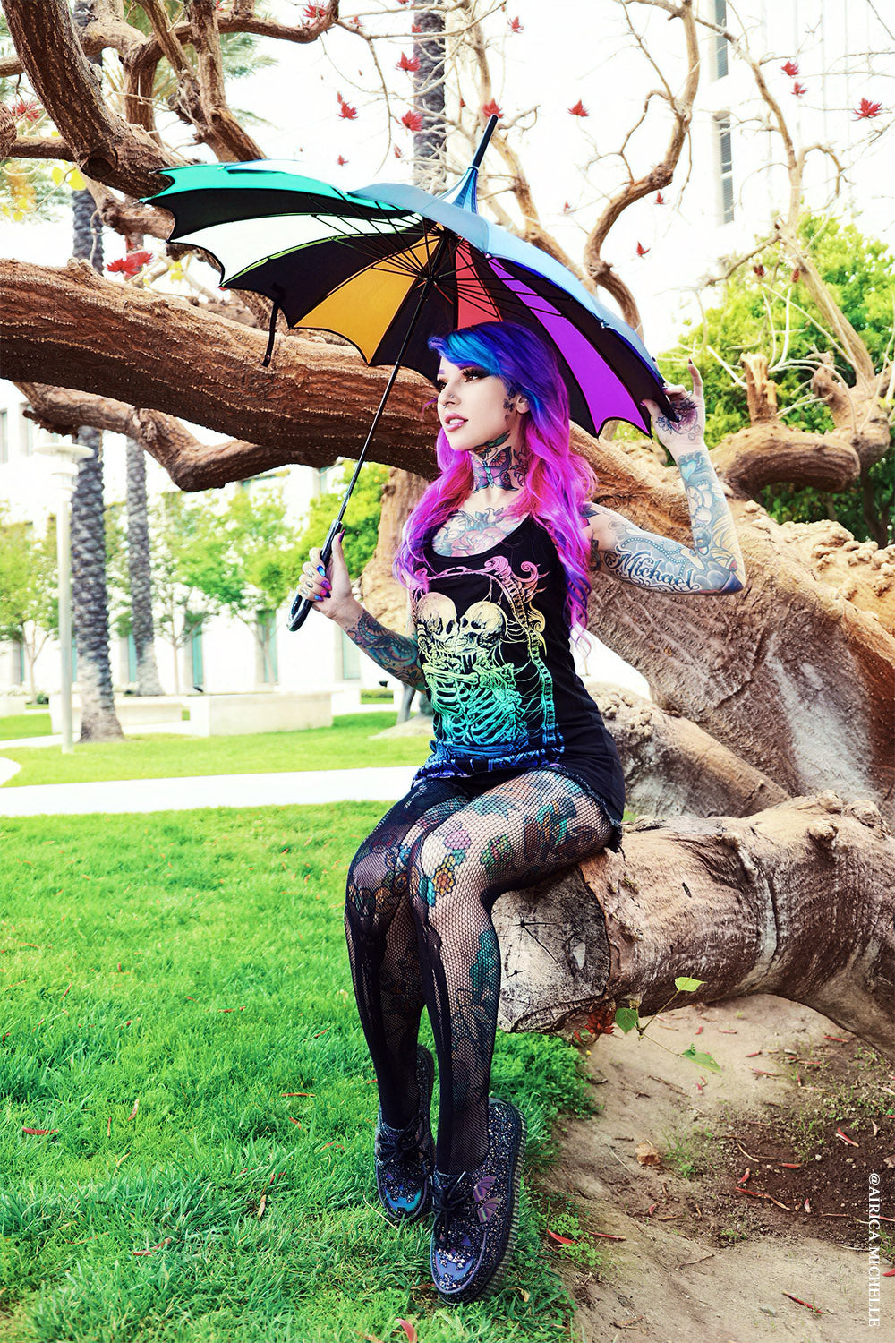 Batwing Pagoda Umbrella [Goth Rainbow]